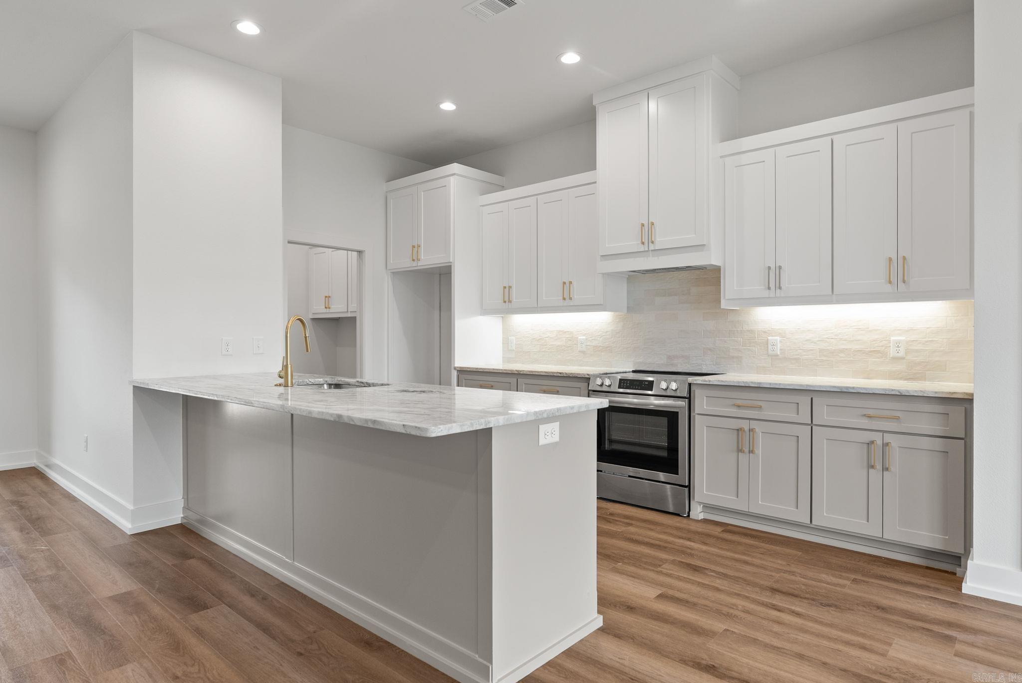 69 Summer Sky Drive  Greenbrier, AR