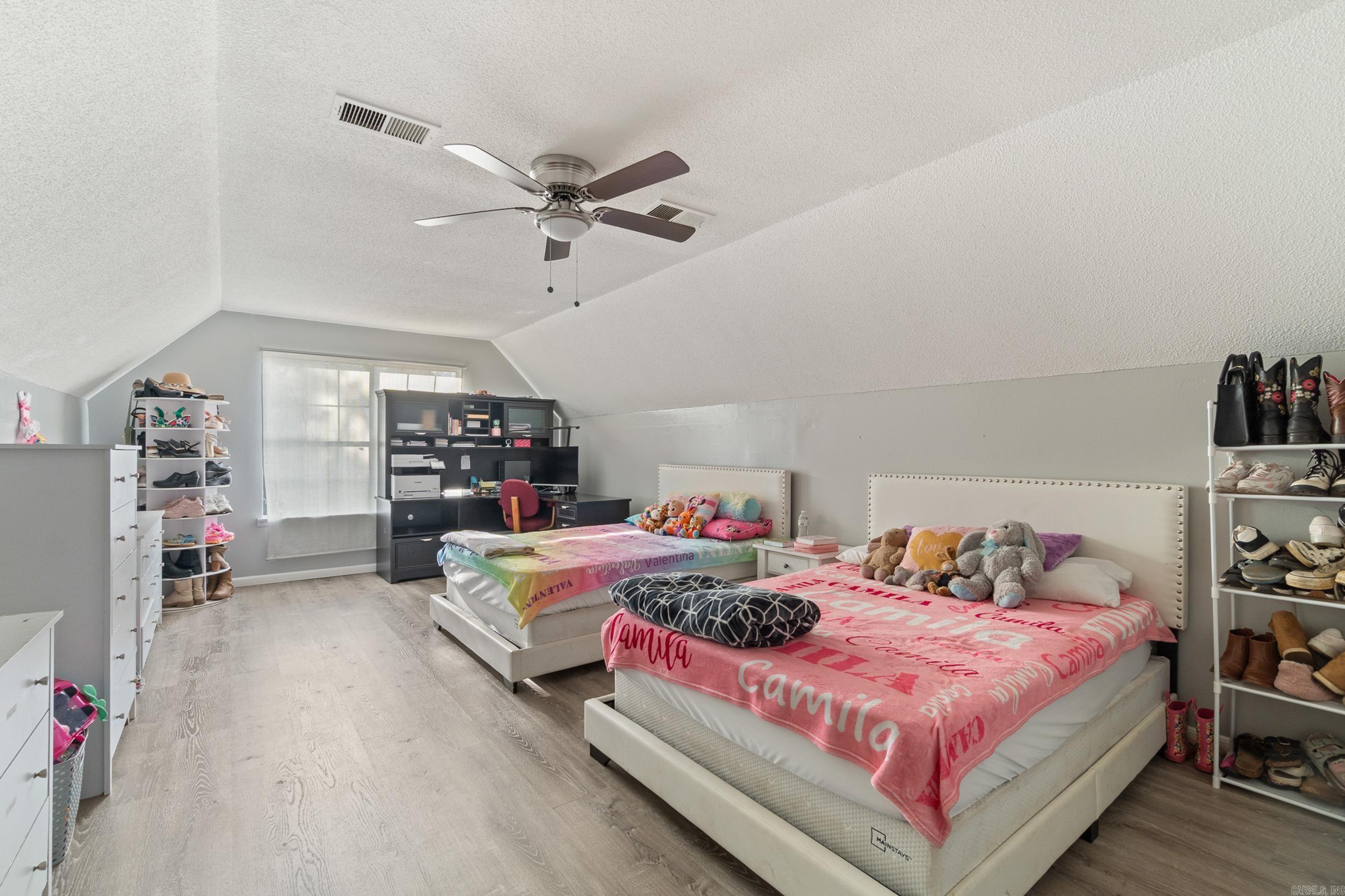 16 Burnett  Greenbrier, AR