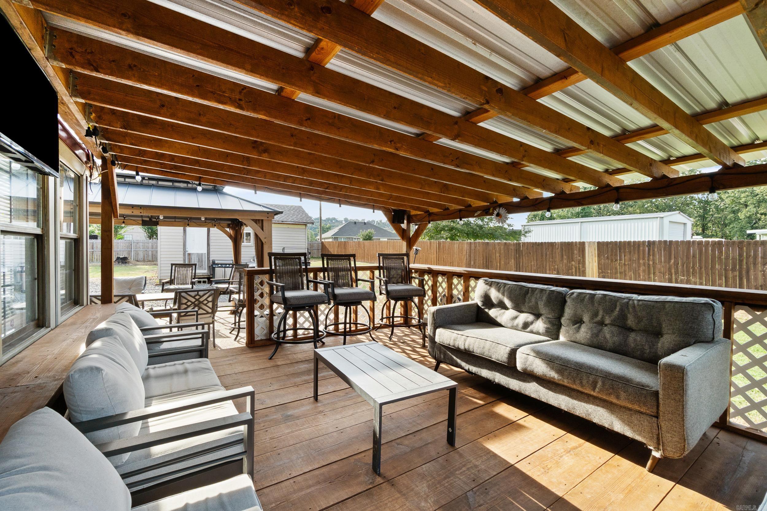 16 Burnett  Greenbrier, AR