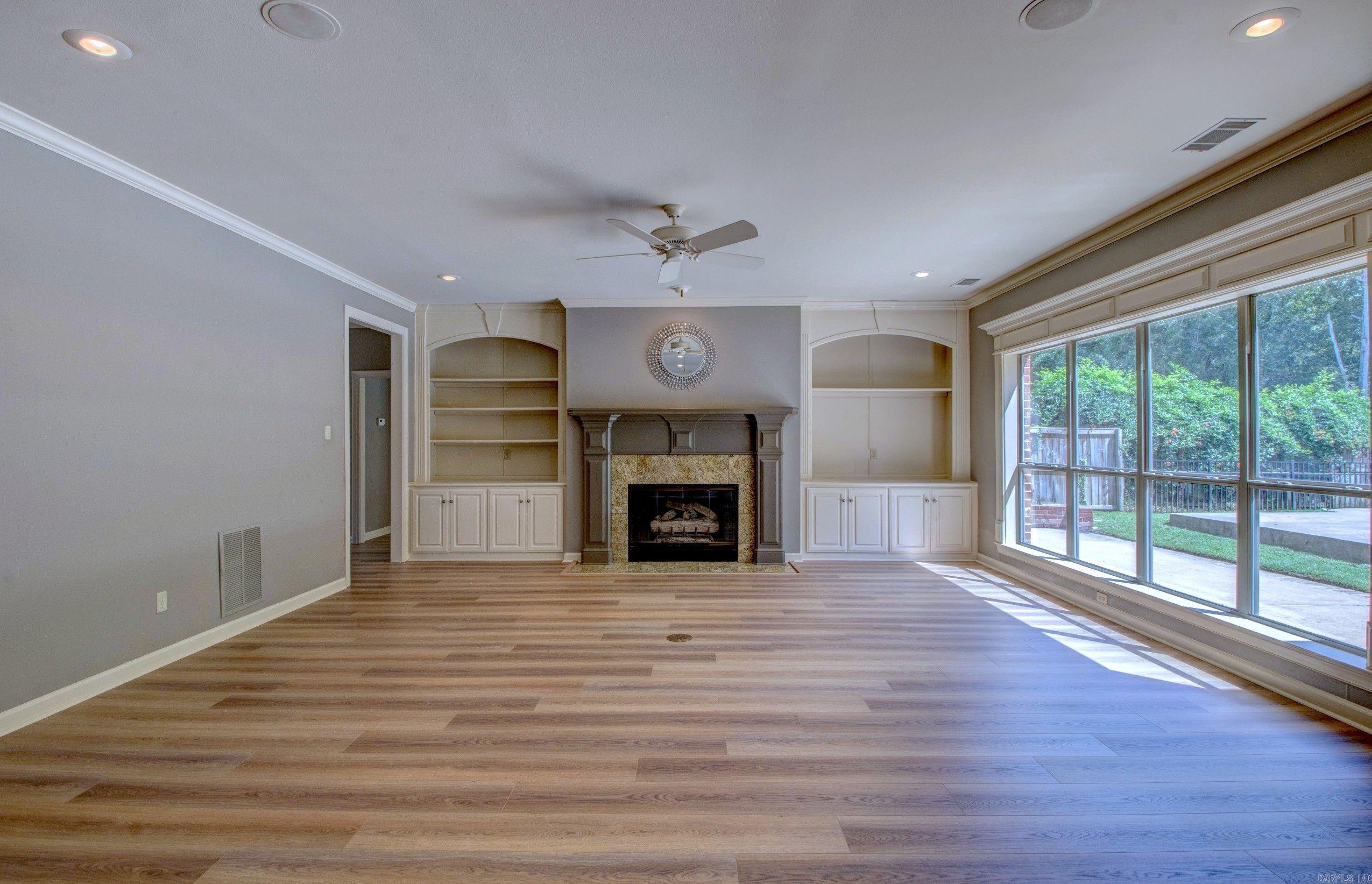 128 Marseille Dr  Maumelle, AR