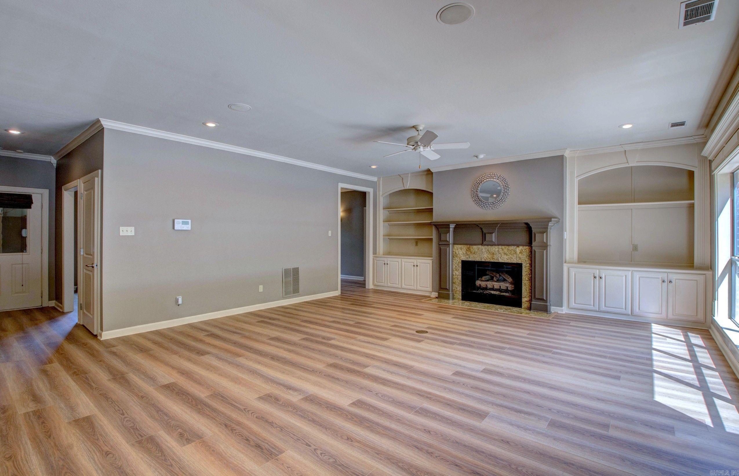 128 Marseille Dr  Maumelle, AR