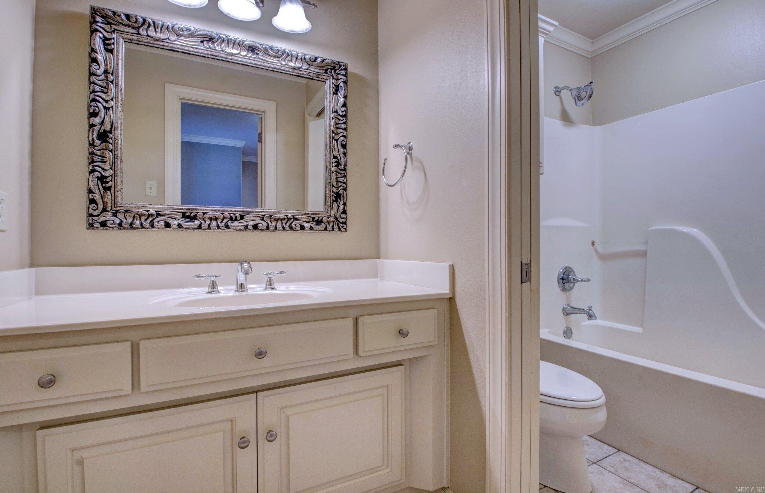 128 Marseille Dr  Maumelle, AR
