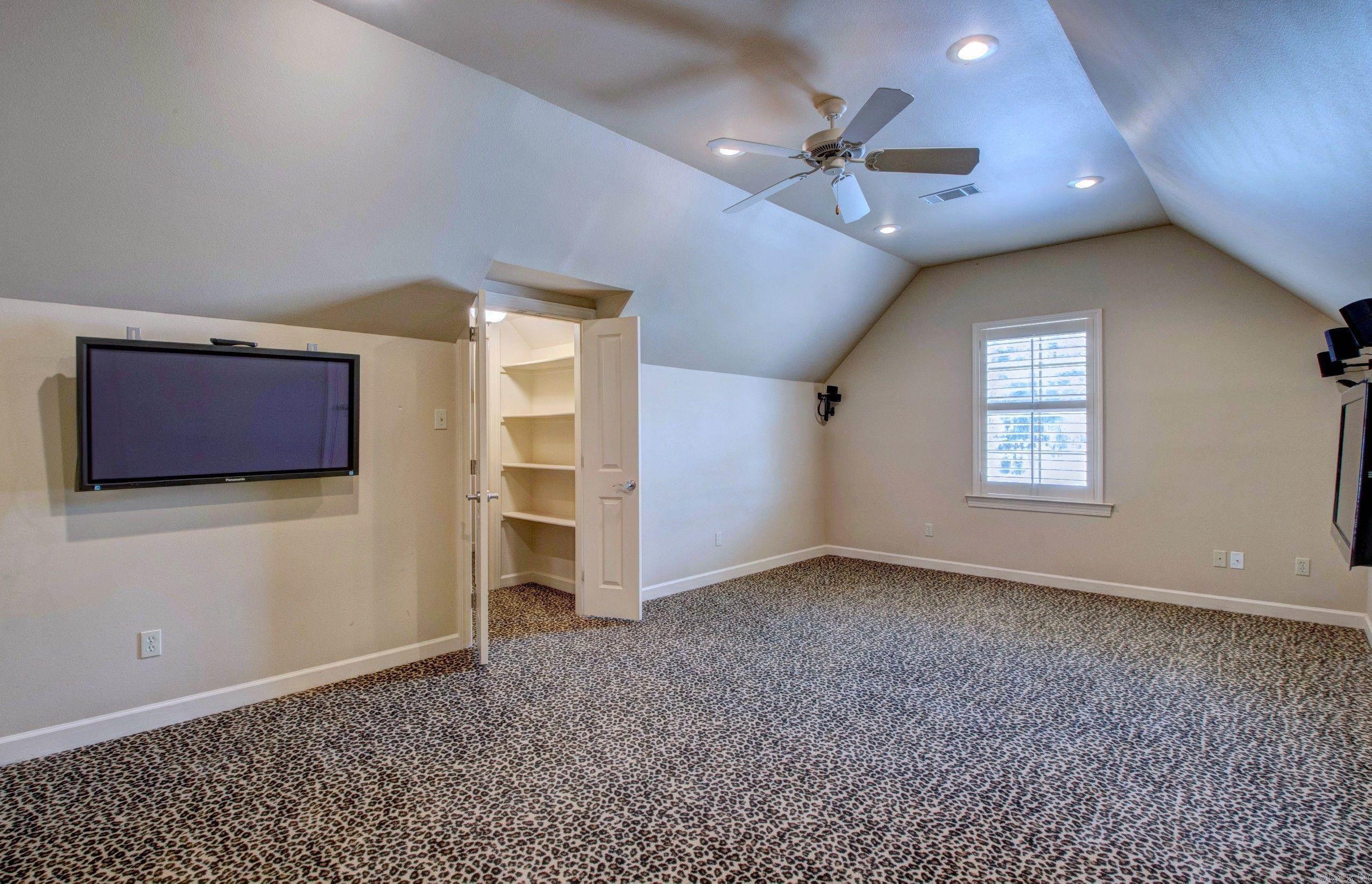 128 Marseille Dr  Maumelle, AR