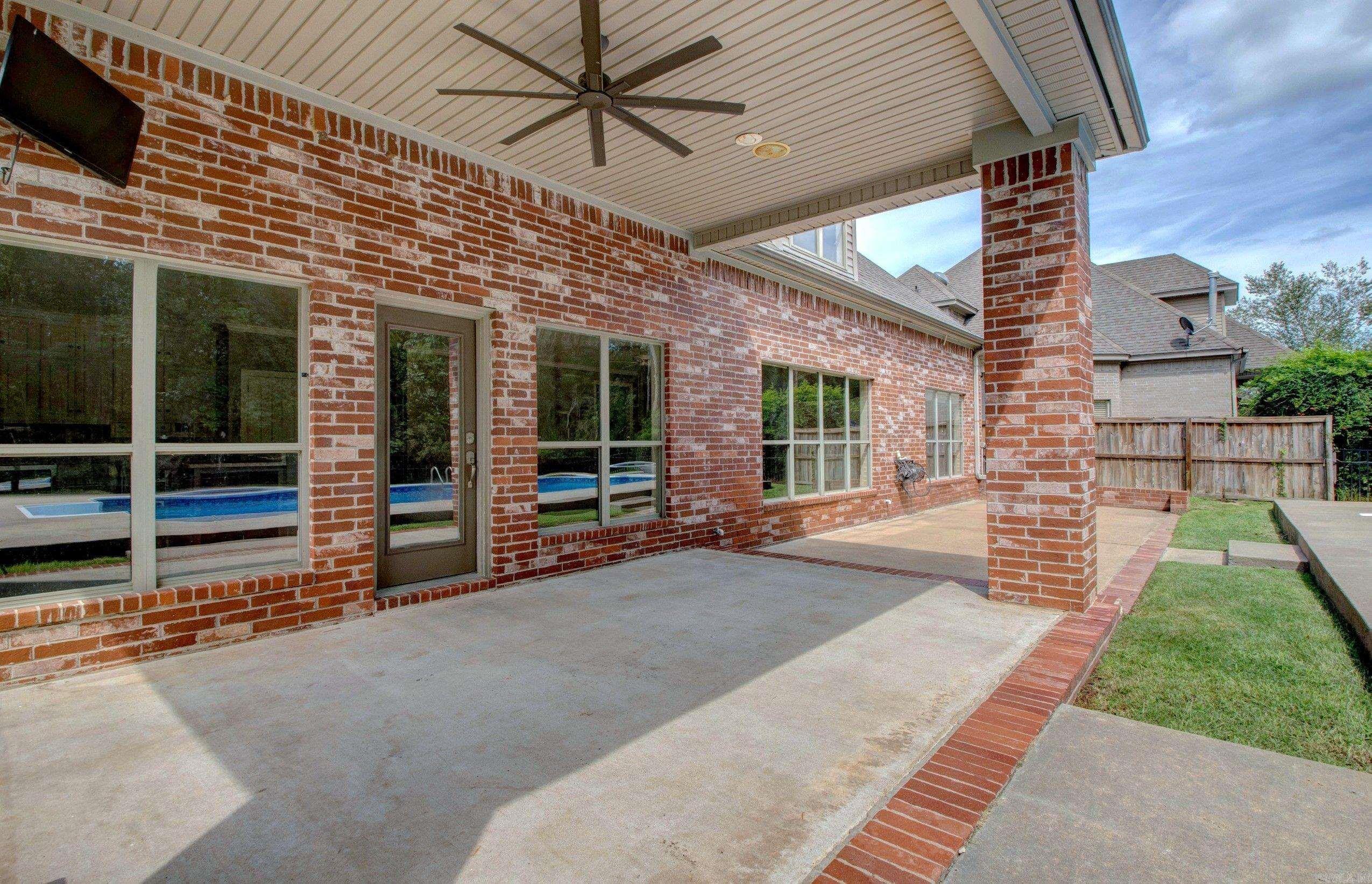 128 Marseille Dr  Maumelle, AR