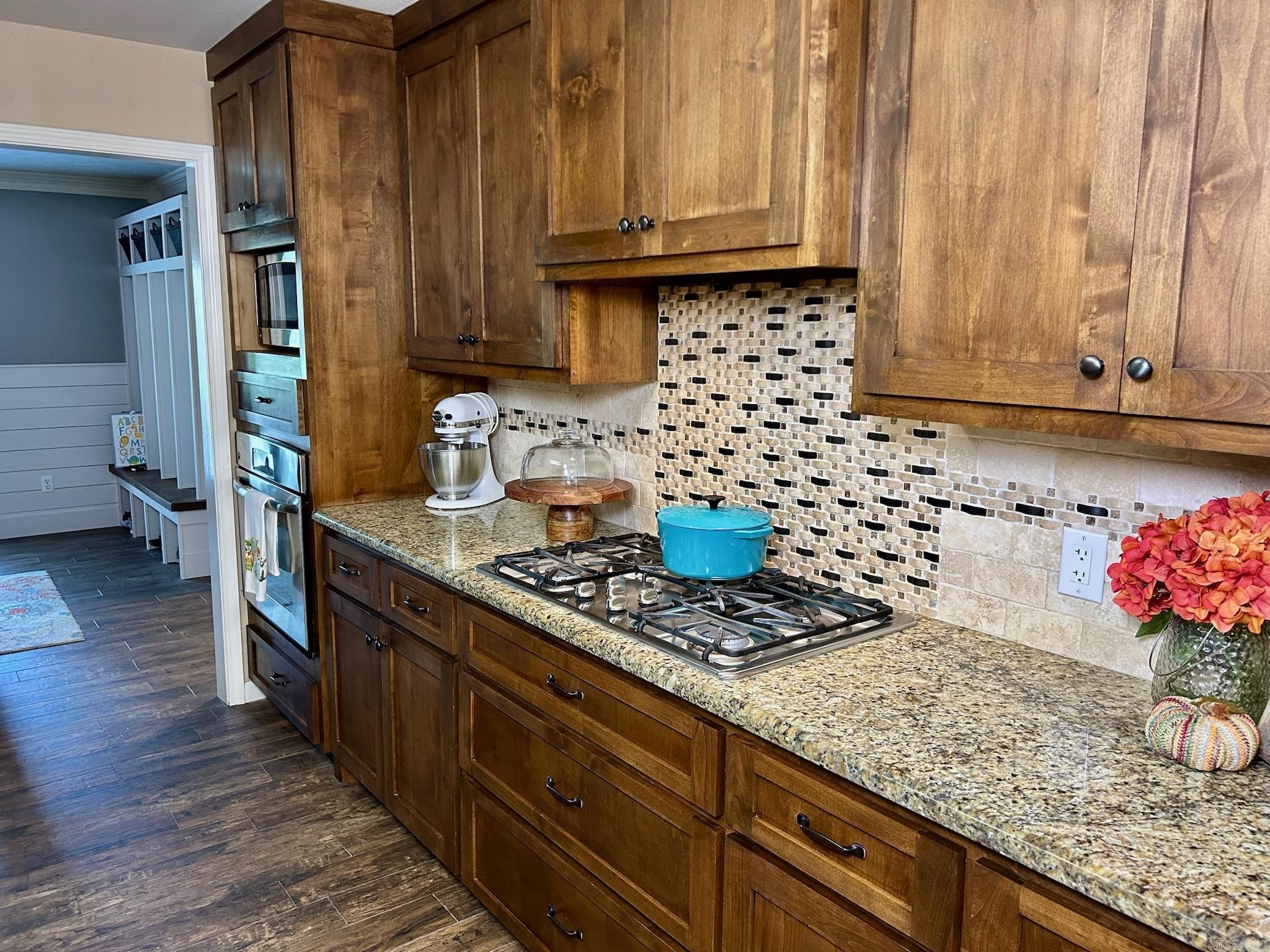 6 Dennis  Vilonia, AR