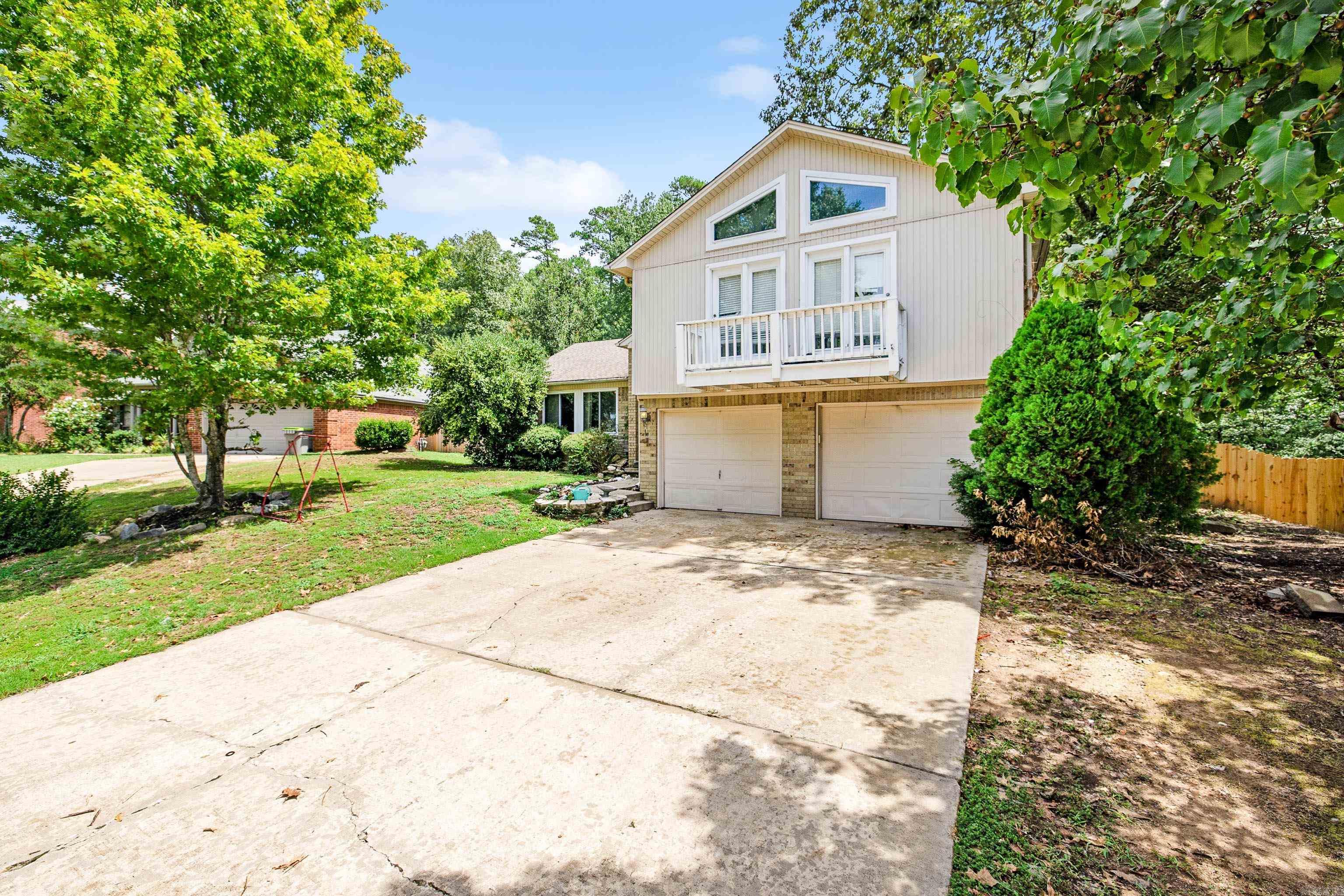 1024 River Oaks  Benton, AR