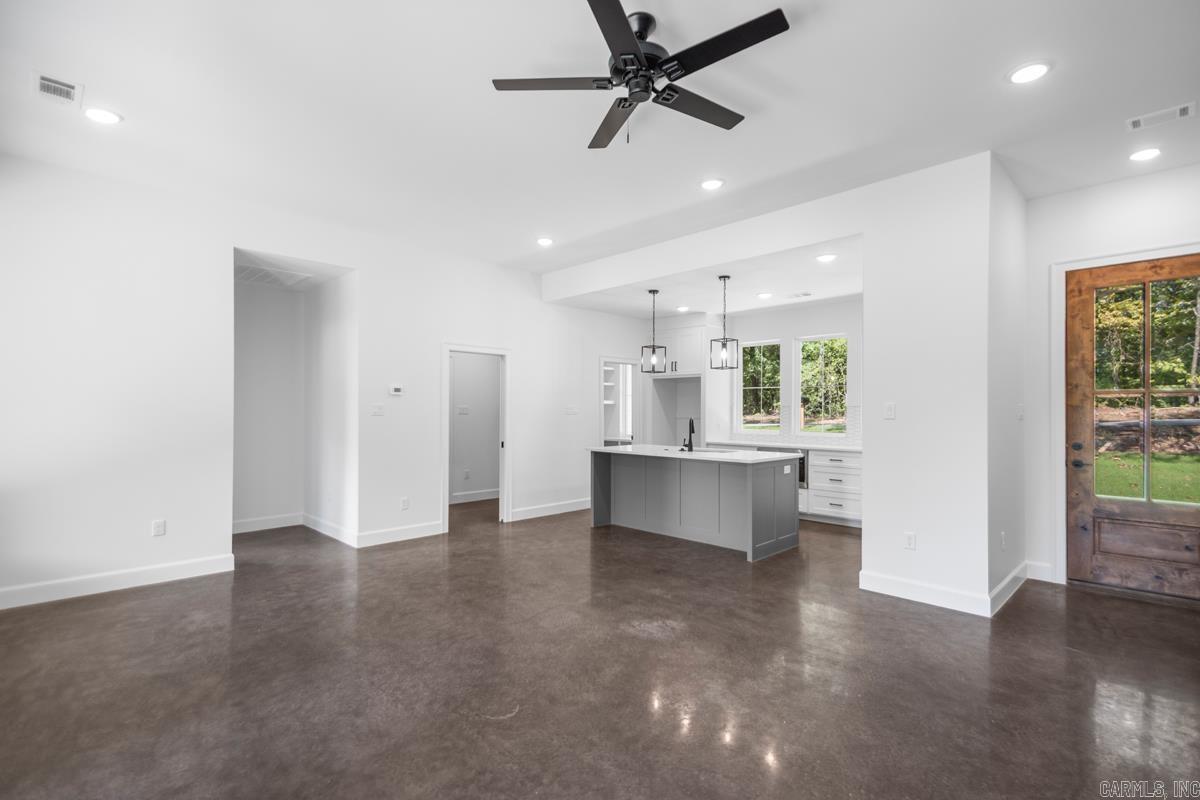 5701 McGee  Benton, AR