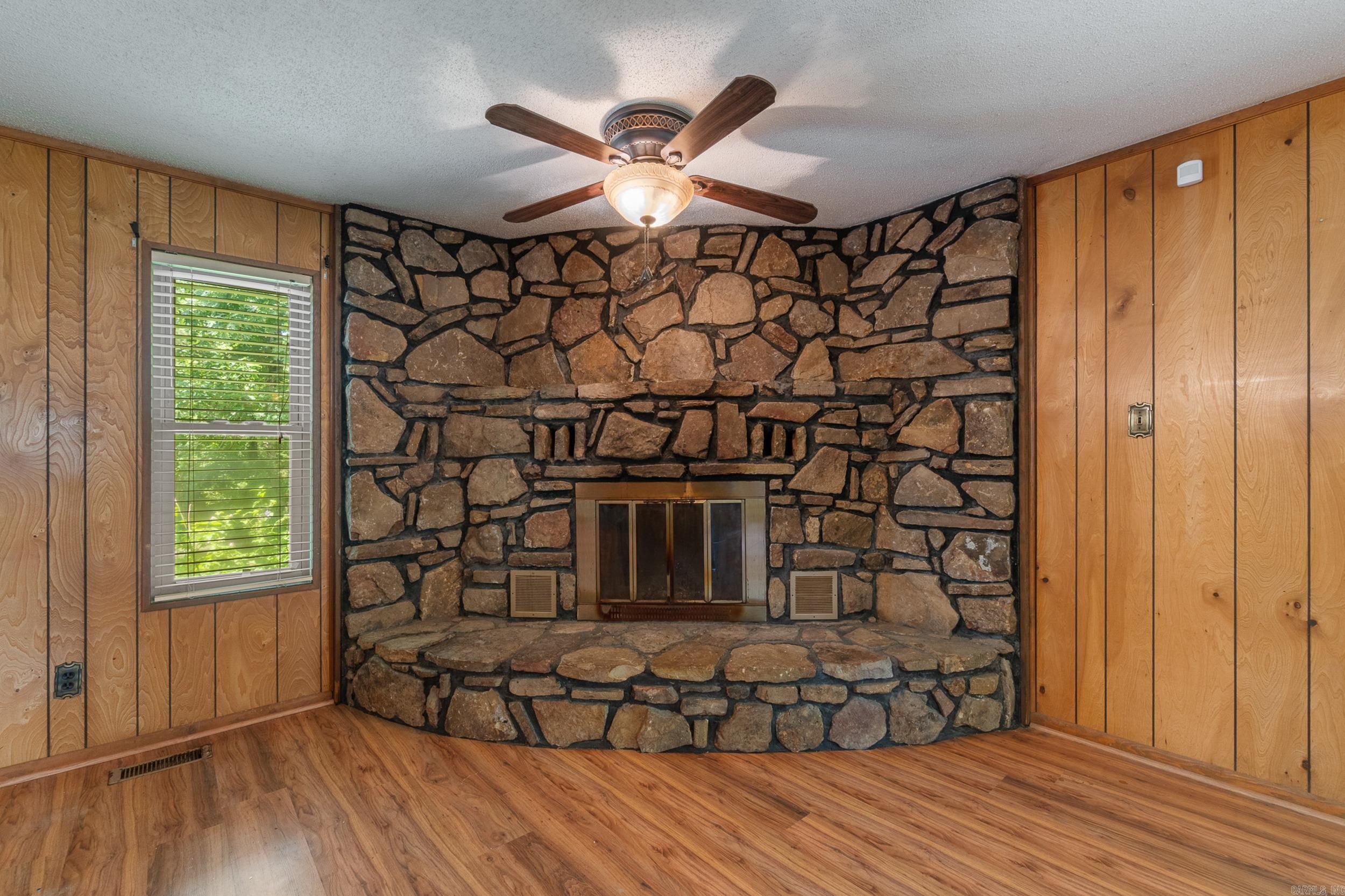 15919 Bluff  Mabelvale, AR