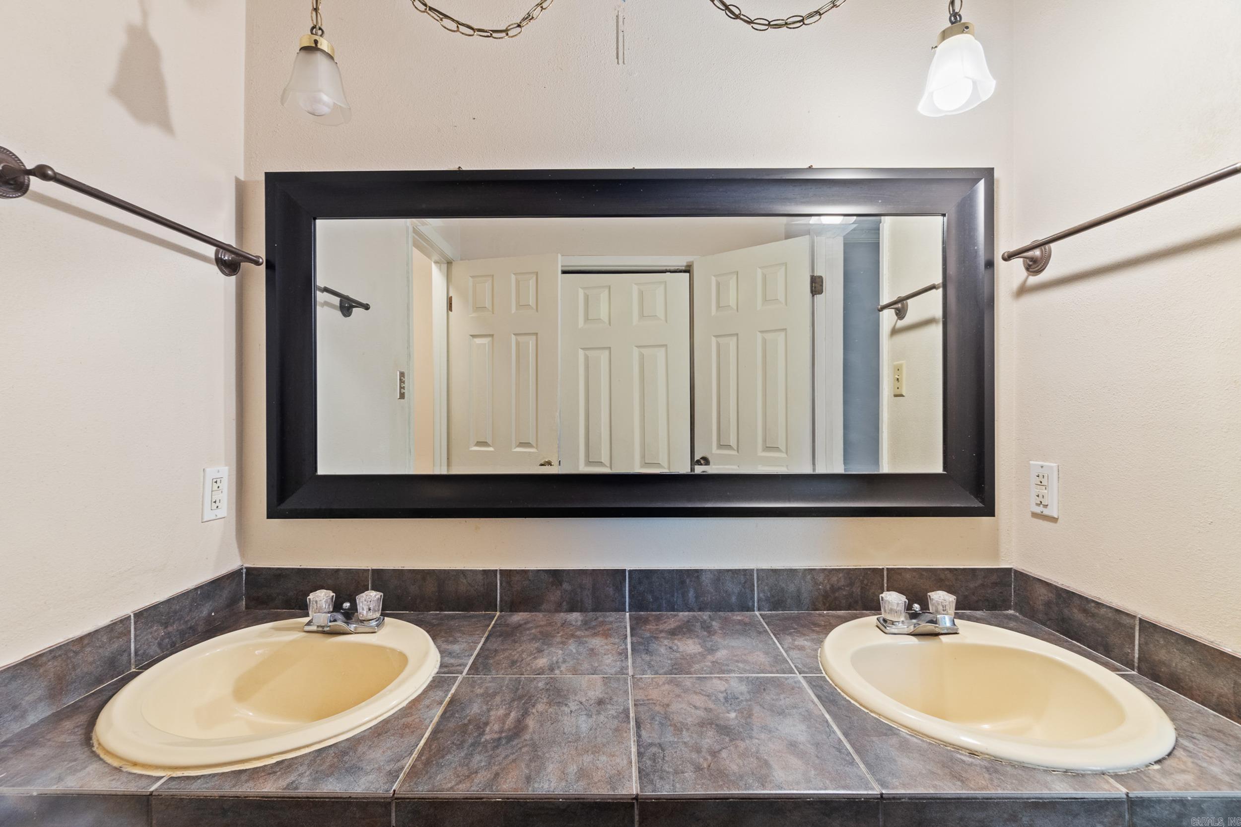 15919 Bluff  Mabelvale, AR