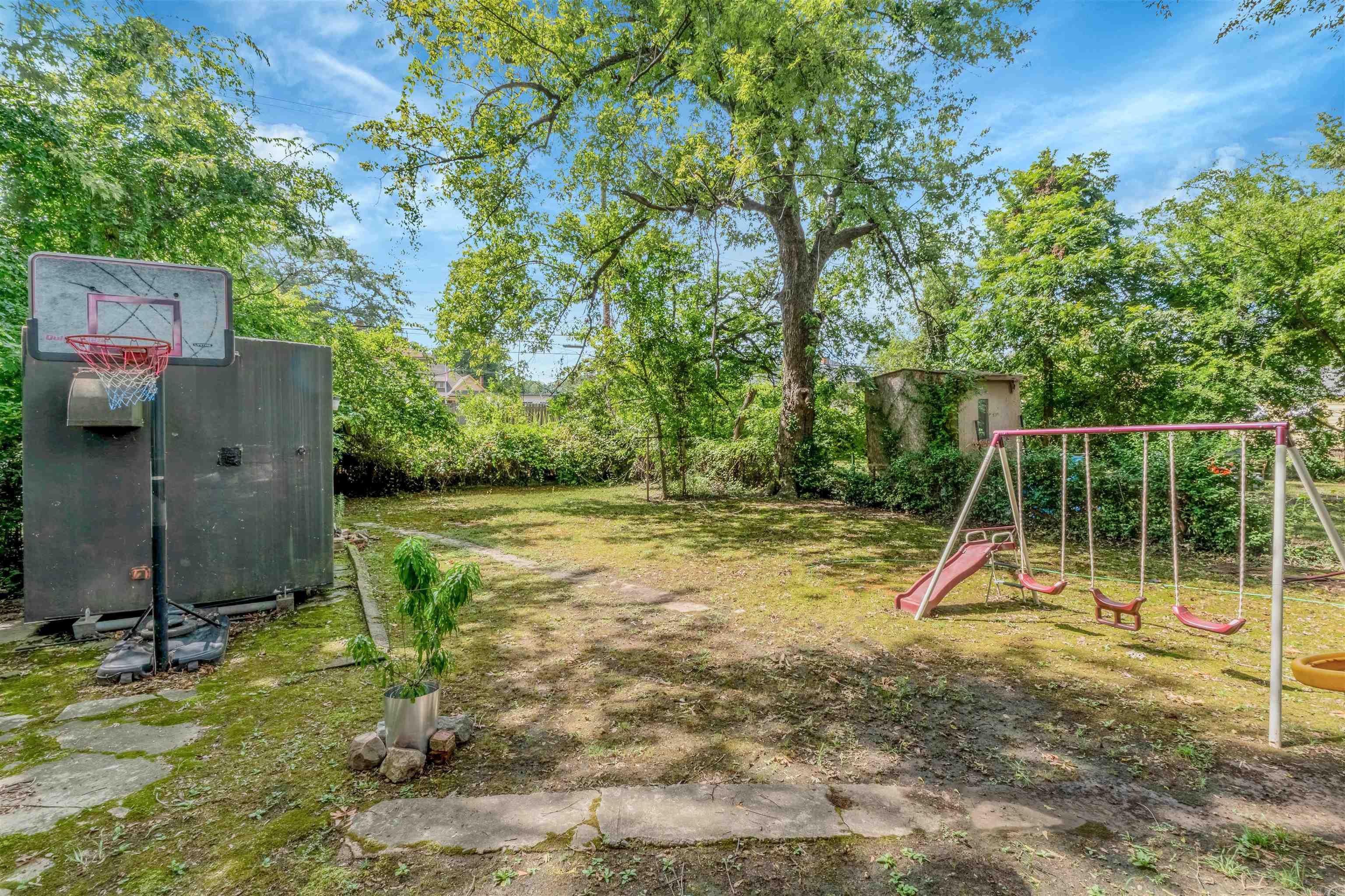 1709 N Poplar St  North Little Rock, AR