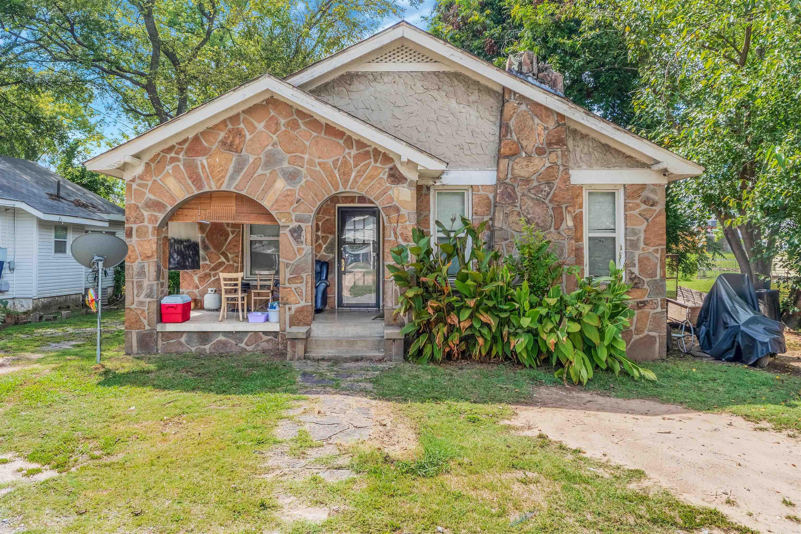 1711 N Poplar St  North Little Rock, AR