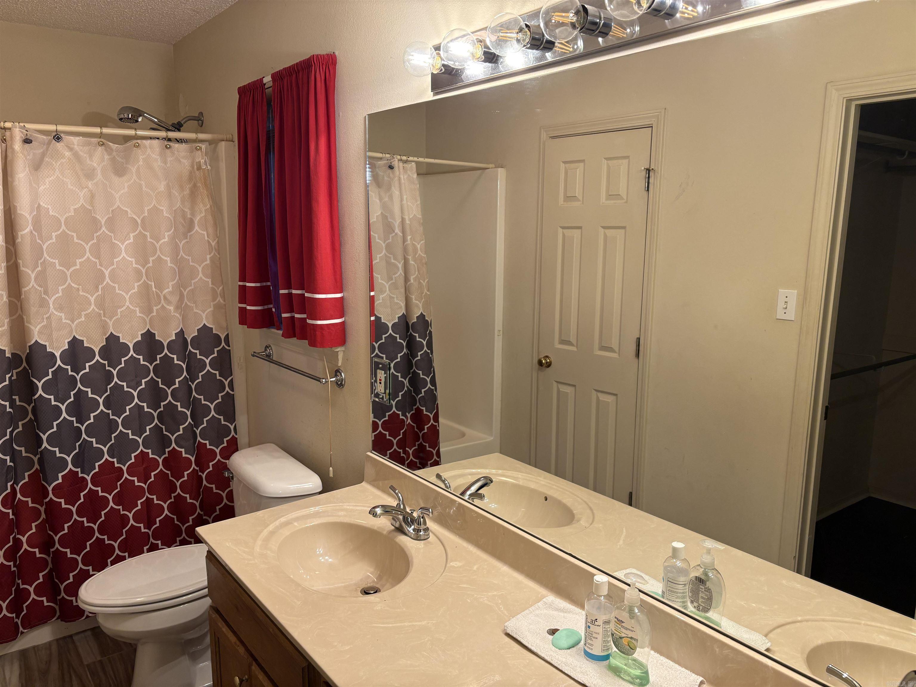 63 Pinedale Circle  Mabelvale, AR