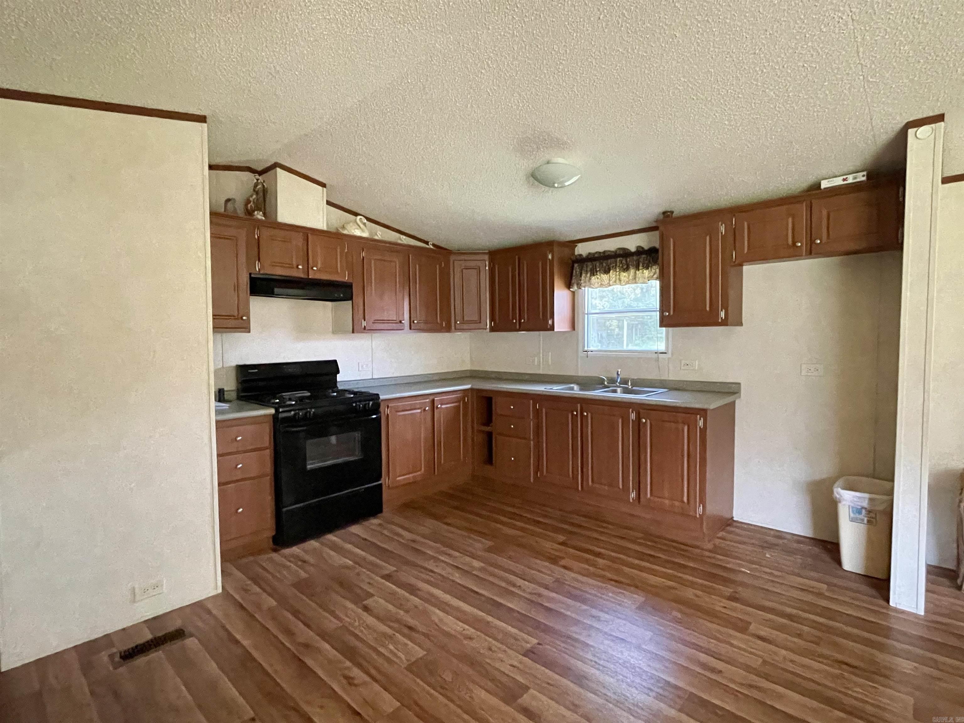 879 Rhinehart  Malvern, AR