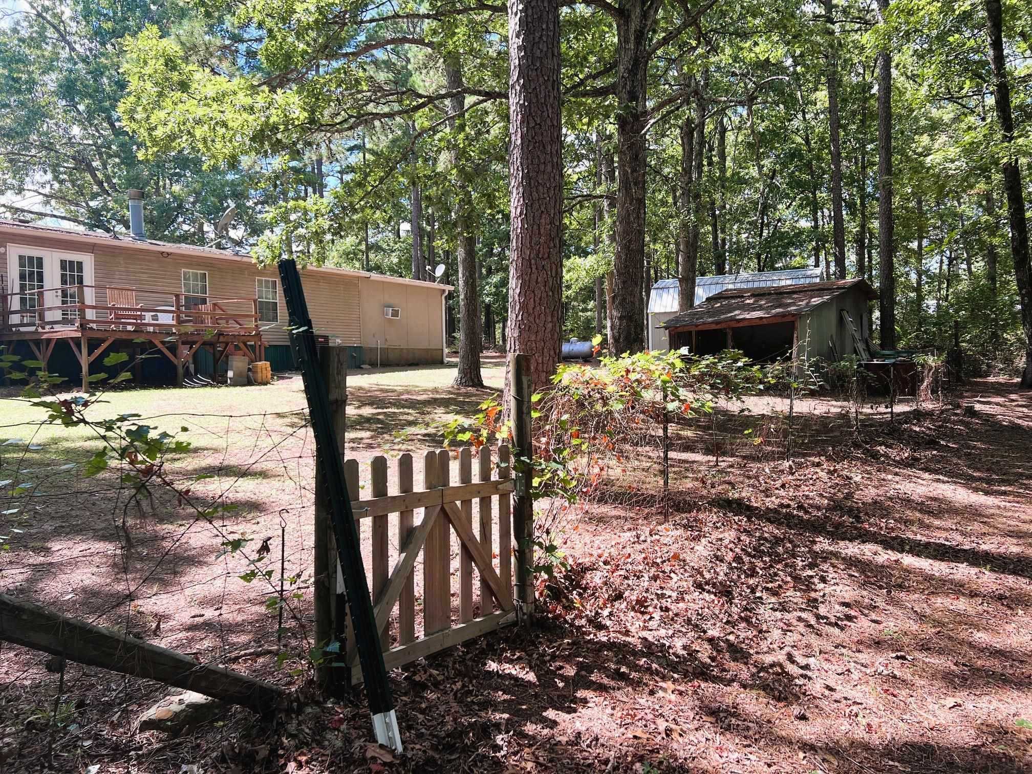 16492 HWY 263  Fox, AR