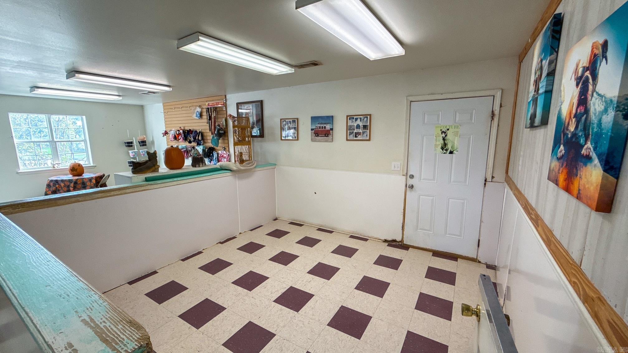 2116 W Main St  Clarksville, AR