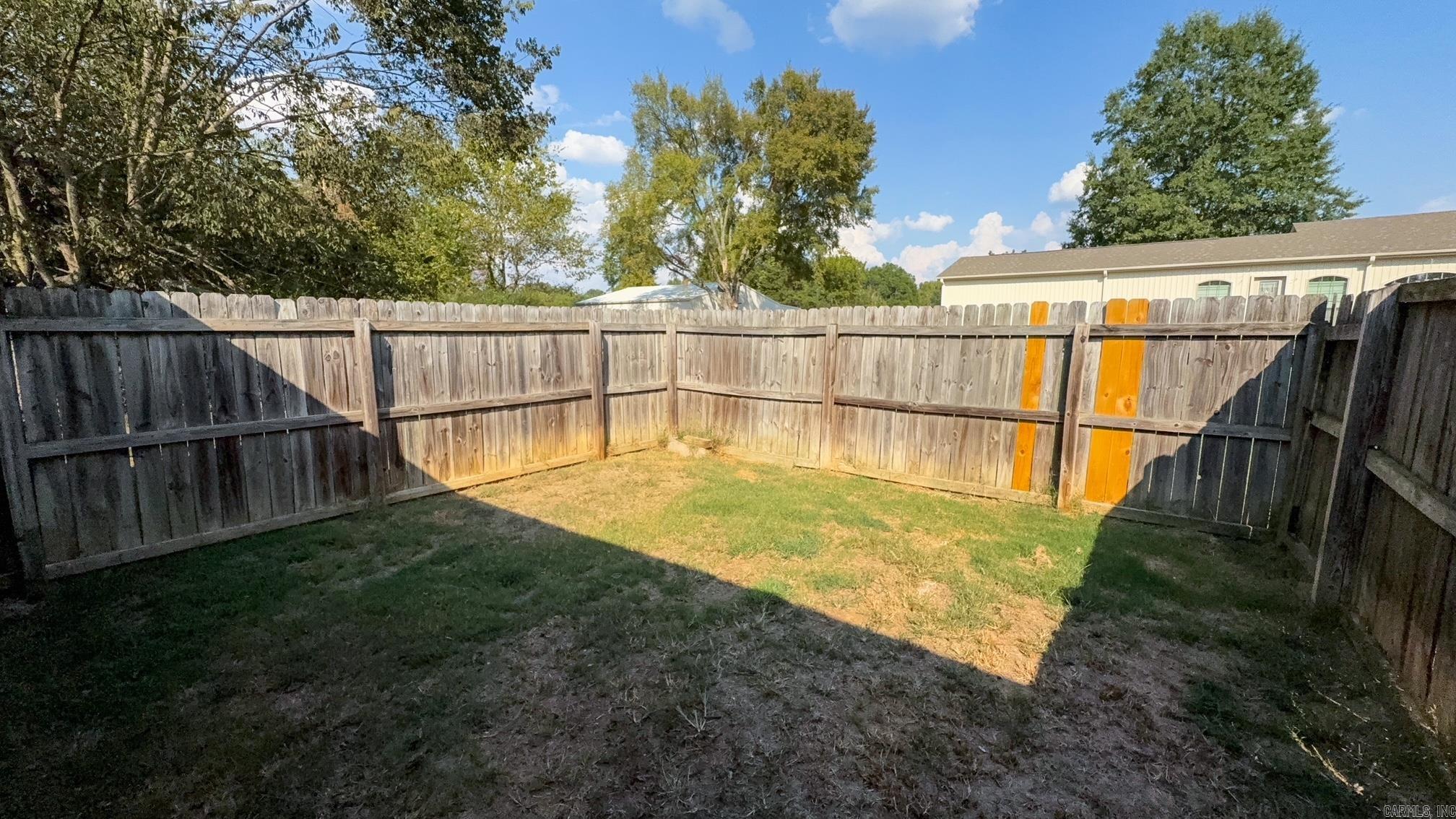 2116 W Main St  Clarksville, AR