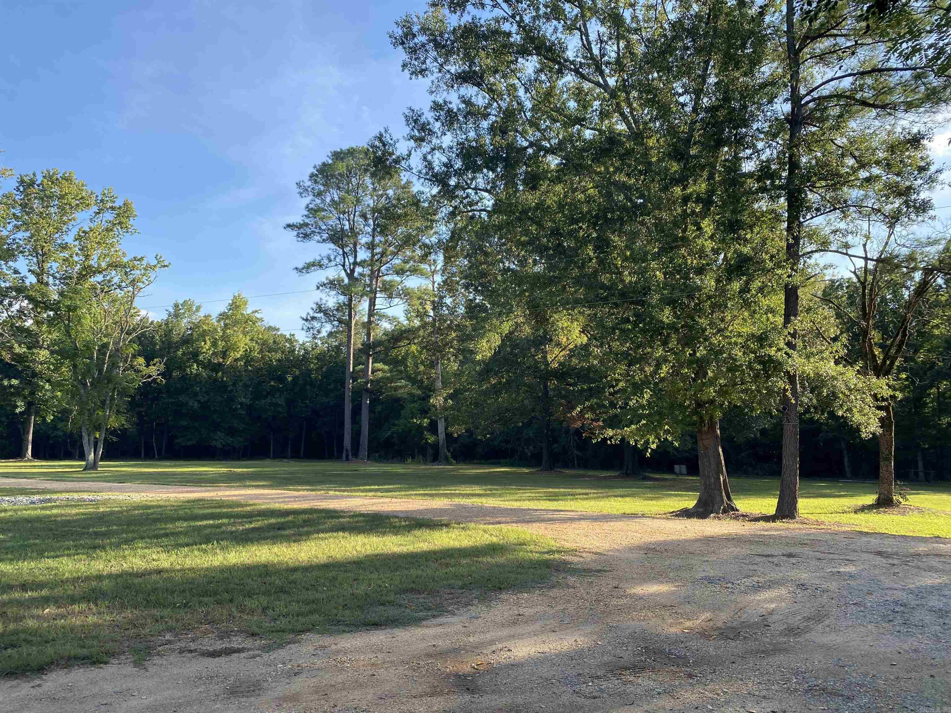 1153 Ashley County Rd 73  Hamburg, AR