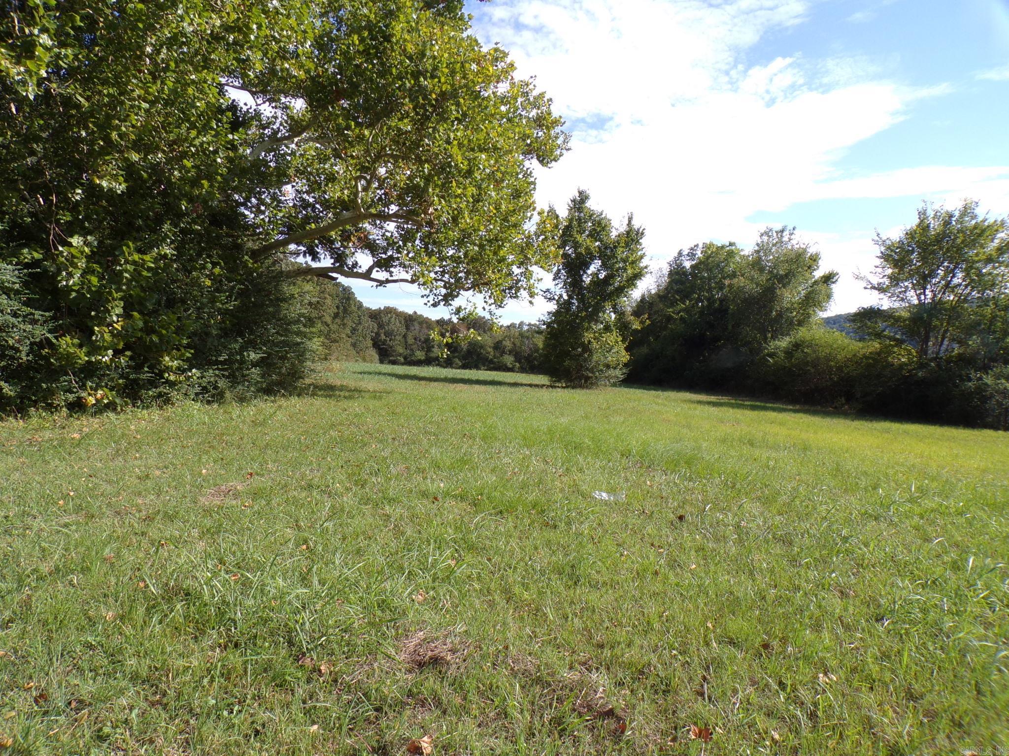 913 E Main  Mountain View, AR