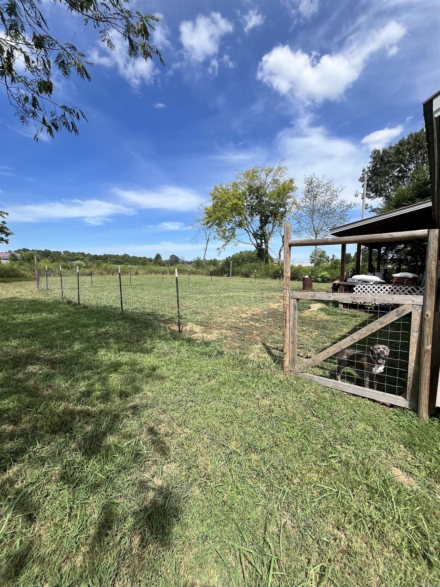 5740 Blackland  Pleasant Plains, AR