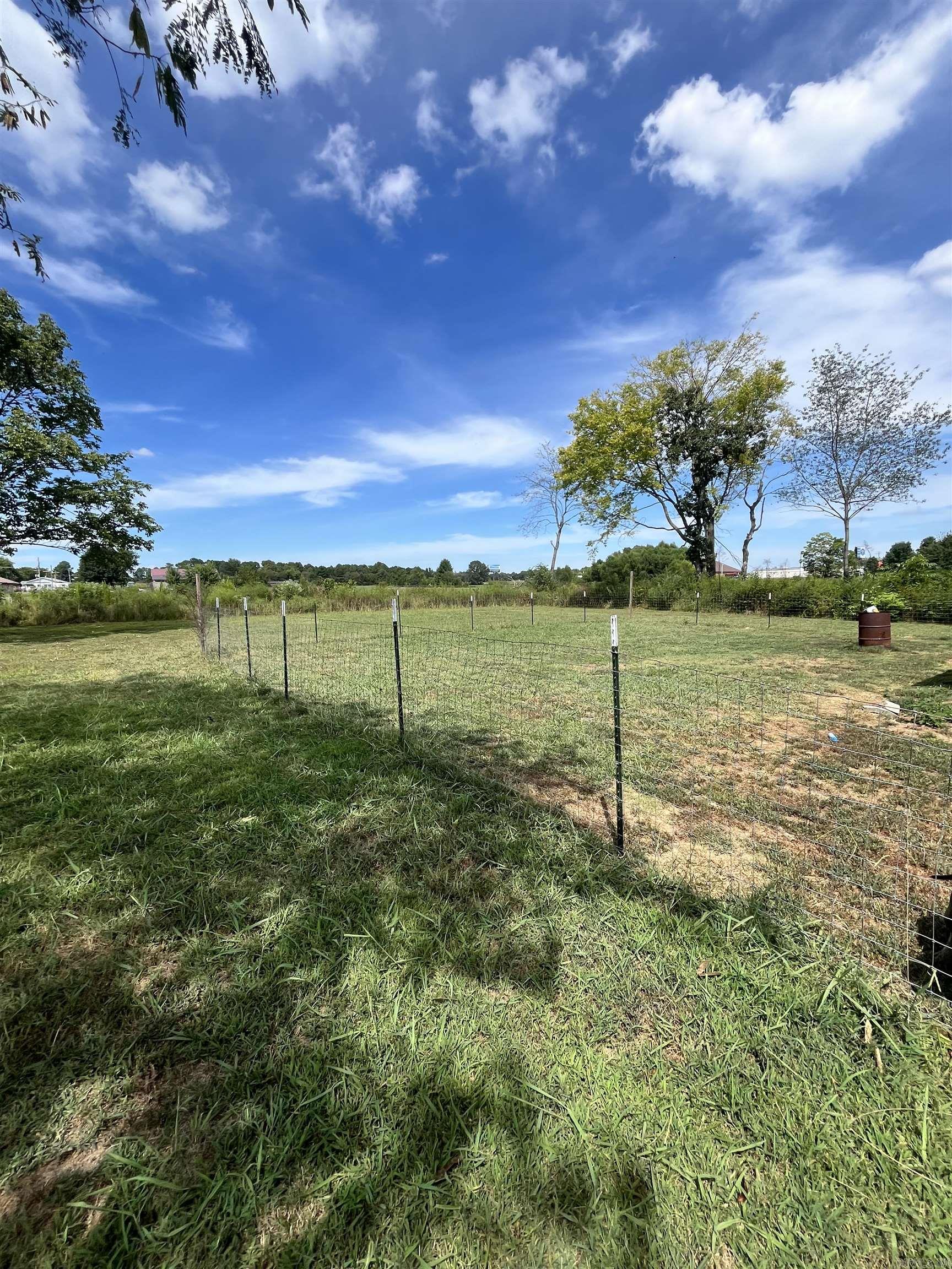 5740 Blackland  Pleasant Plains, AR