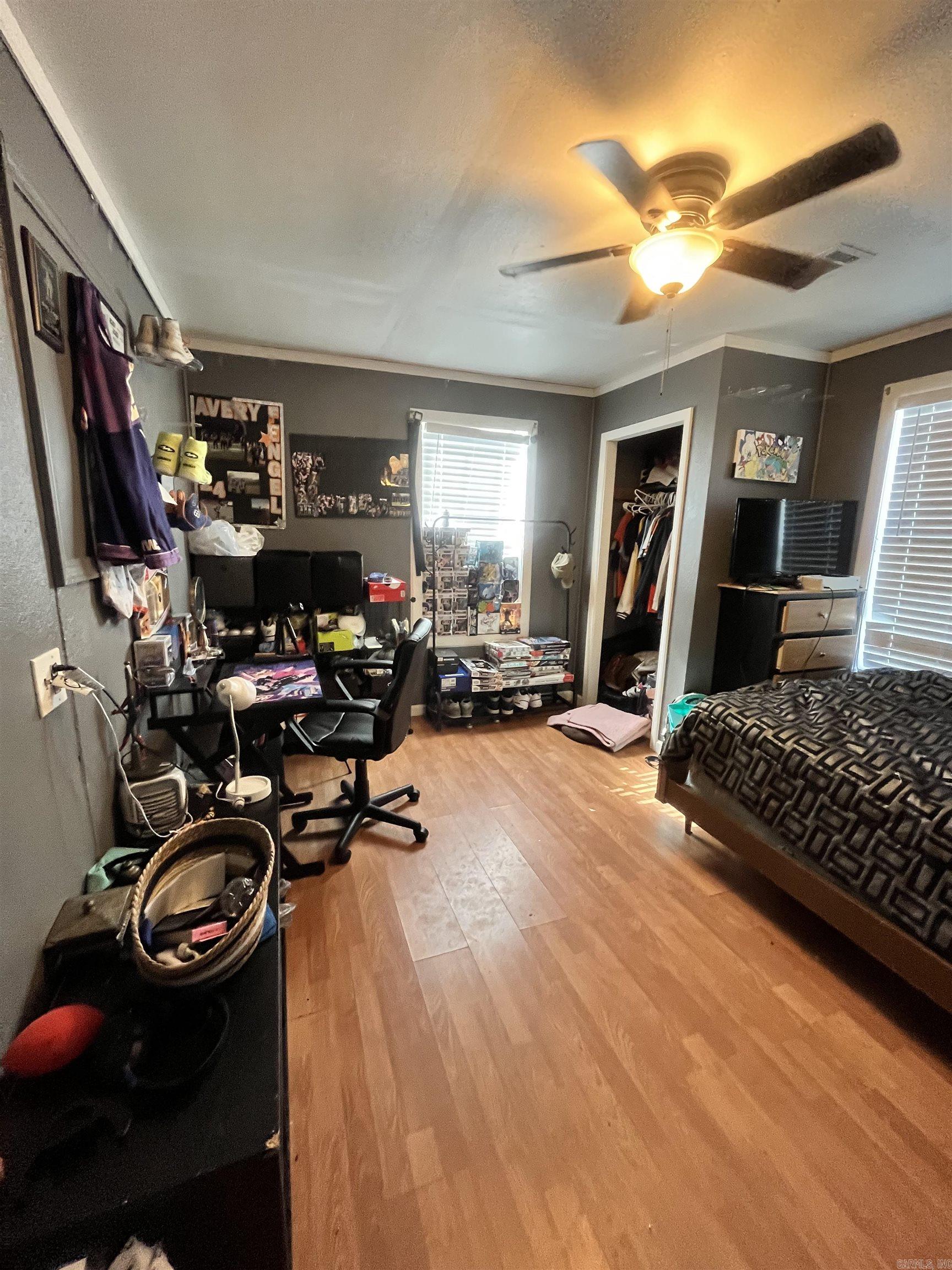 5740 Blackland  Pleasant Plains, AR