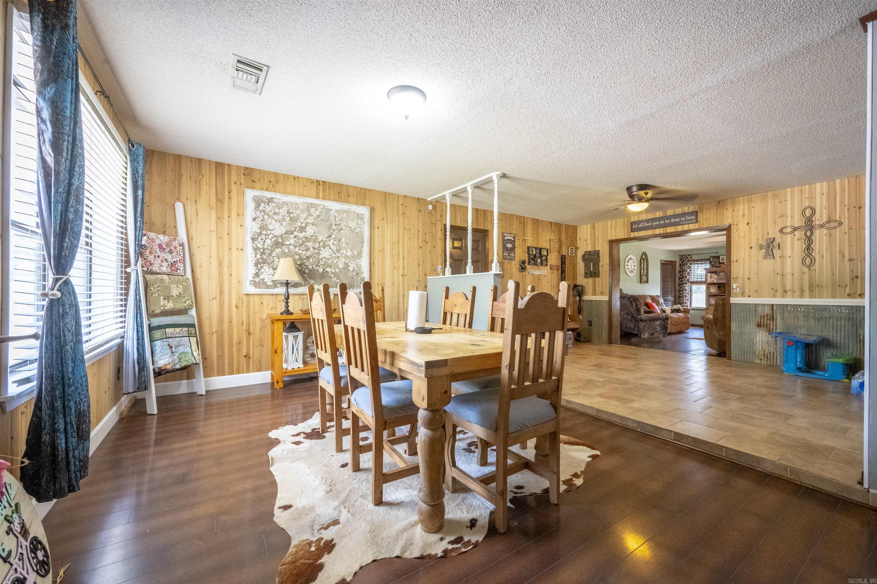 749 Molly  Newark, AR