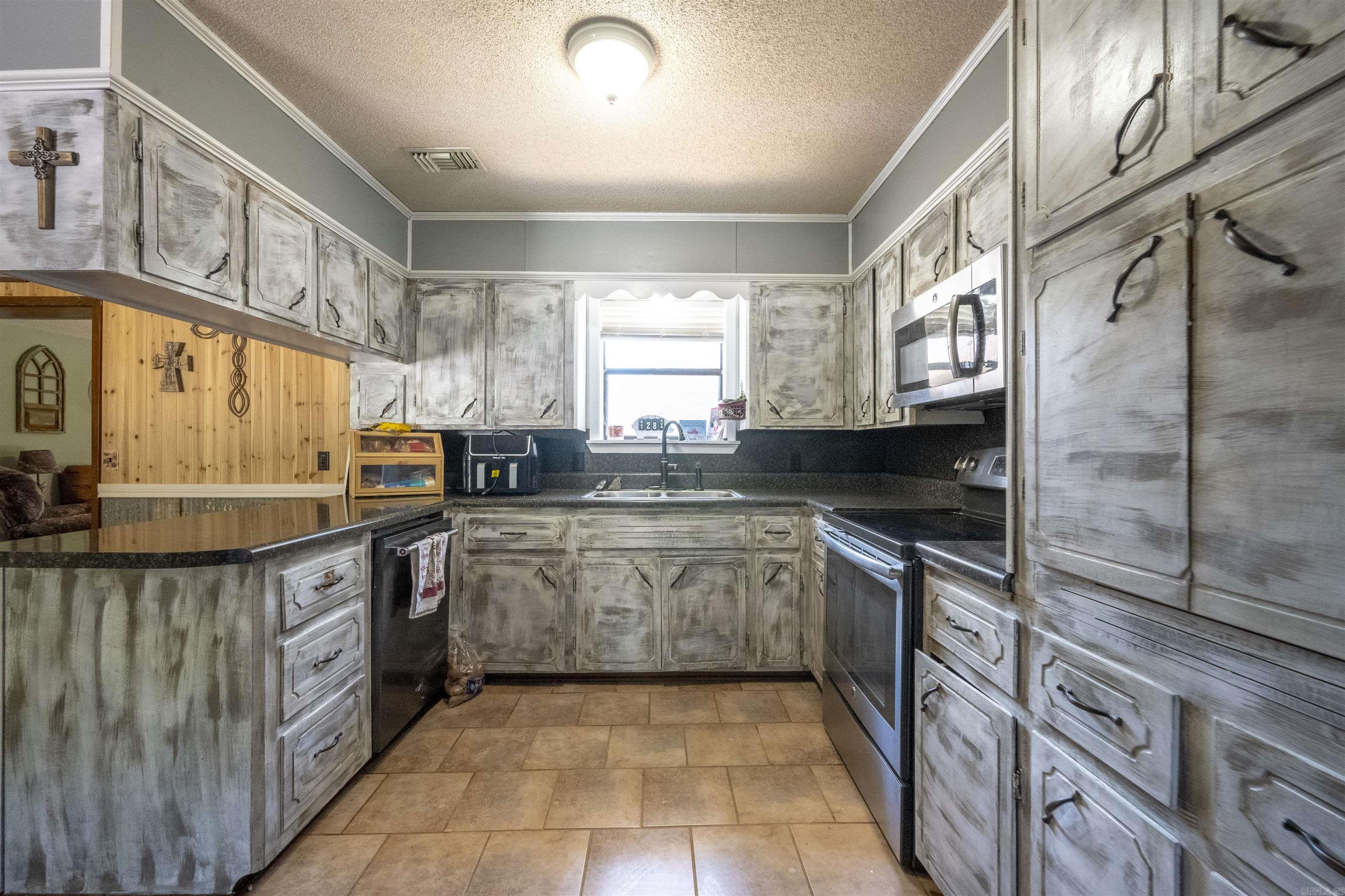 749 Molly  Newark, AR