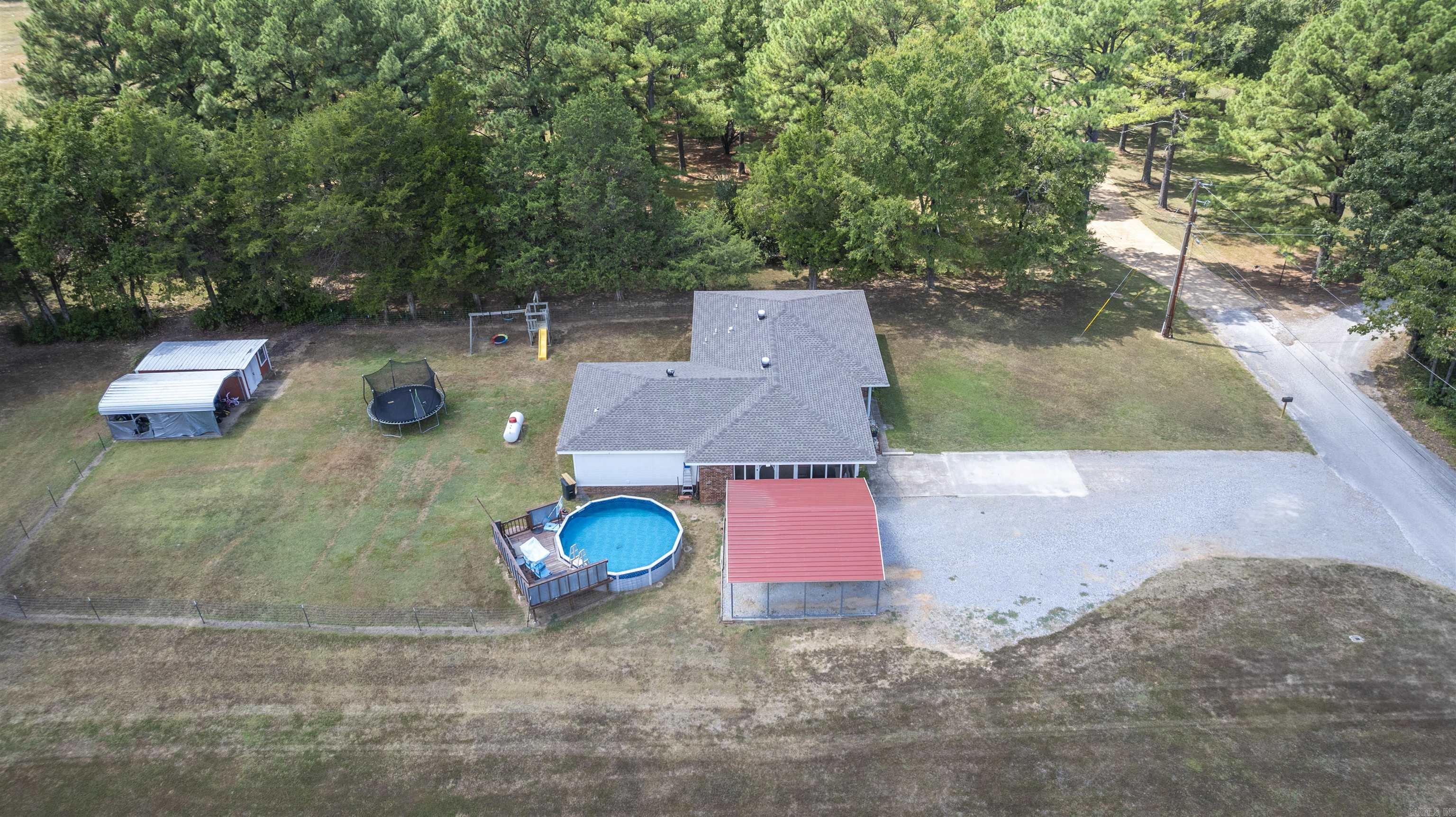 749 Molly  Newark, AR