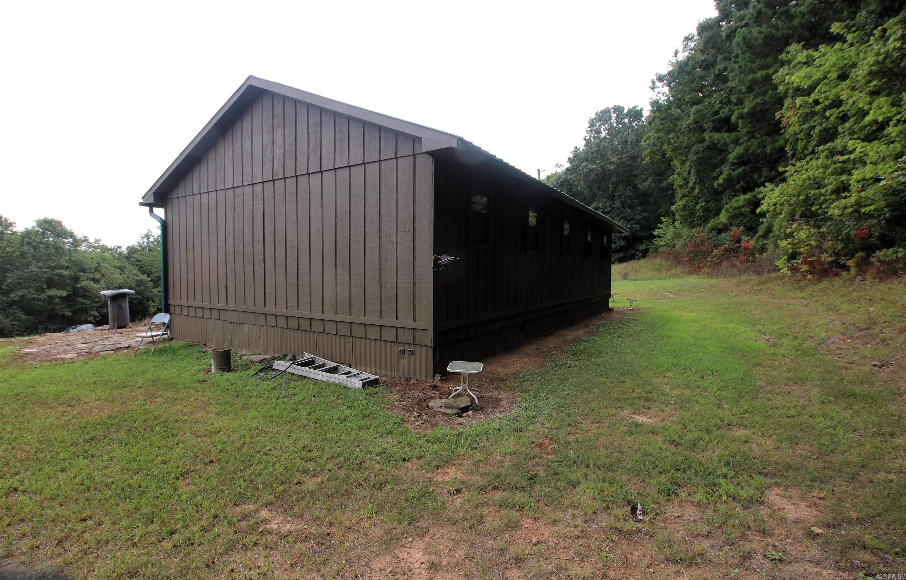 5463 Lo Gap  Clinton, AR