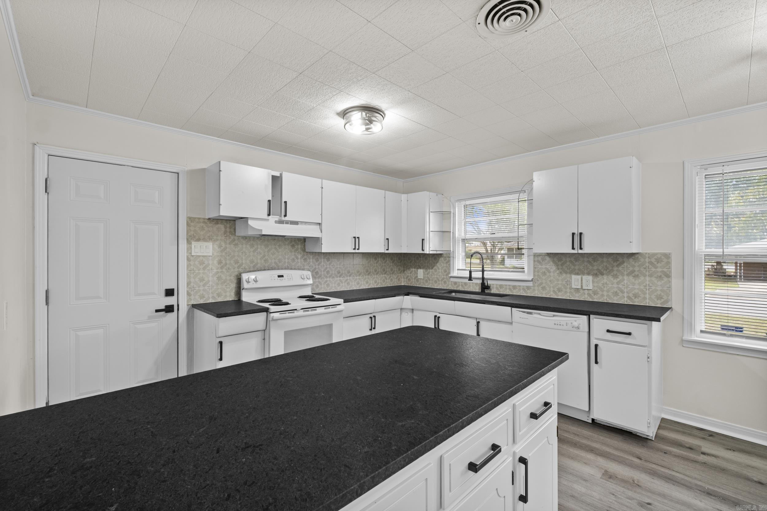 408 W Hickory St  Jacksonville, AR
