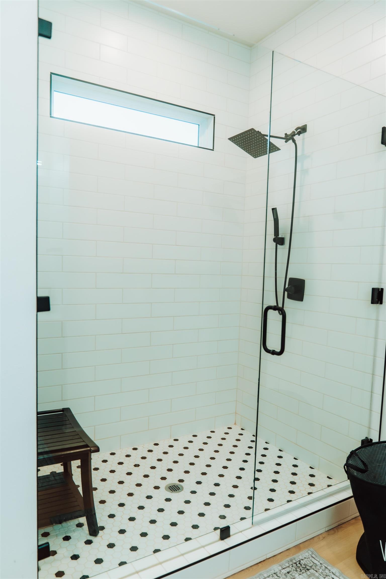 7702 S Shoreline  Benton, AR