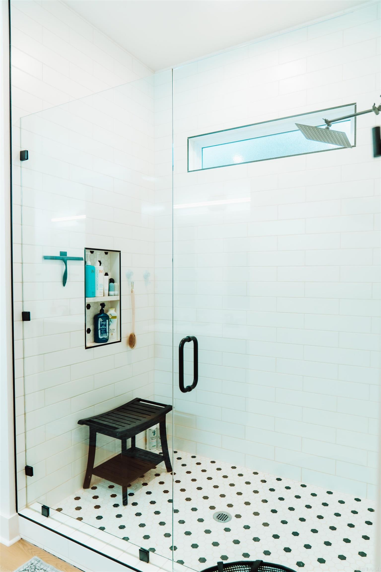 7702 S Shoreline  Benton, AR