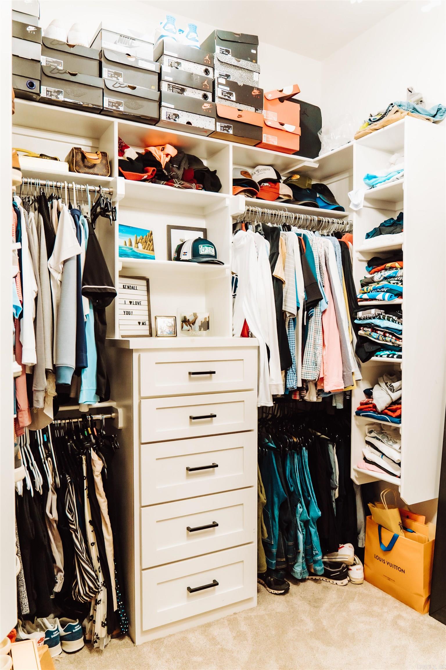 7702 S Shoreline  Benton, AR