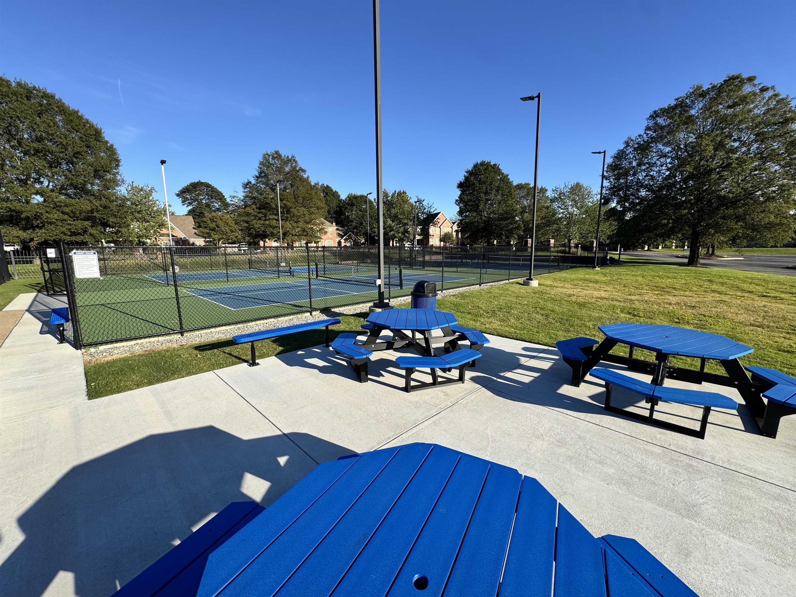 7702 S Shoreline  Benton, AR