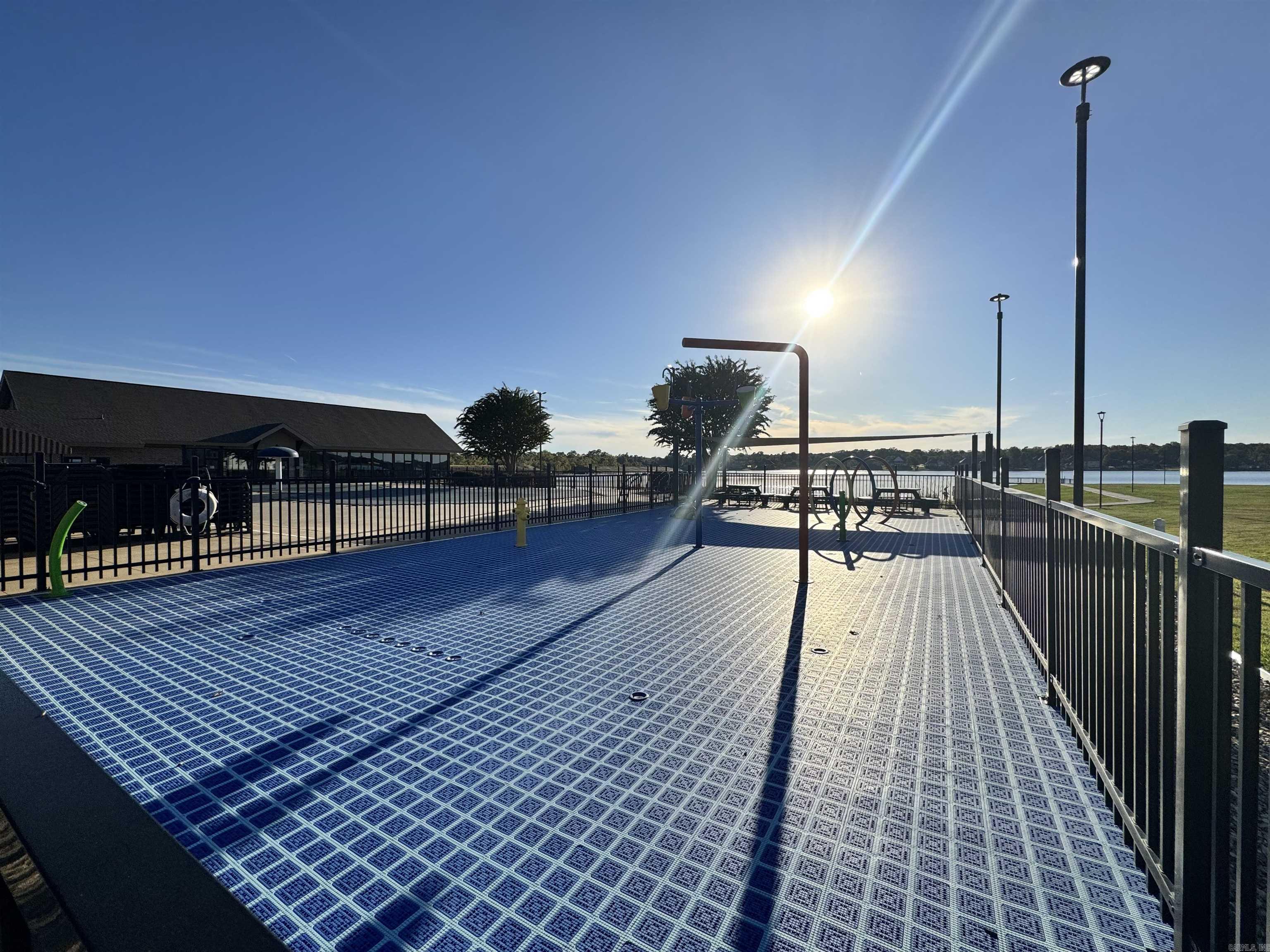 7702 S Shoreline  Benton, AR