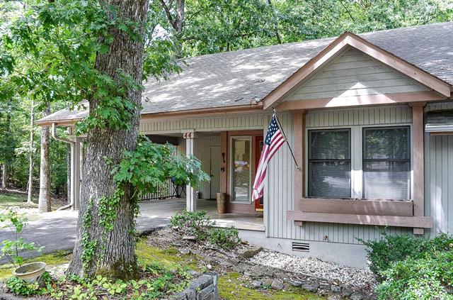44  Esmeralda  Hot Springs Village, AR