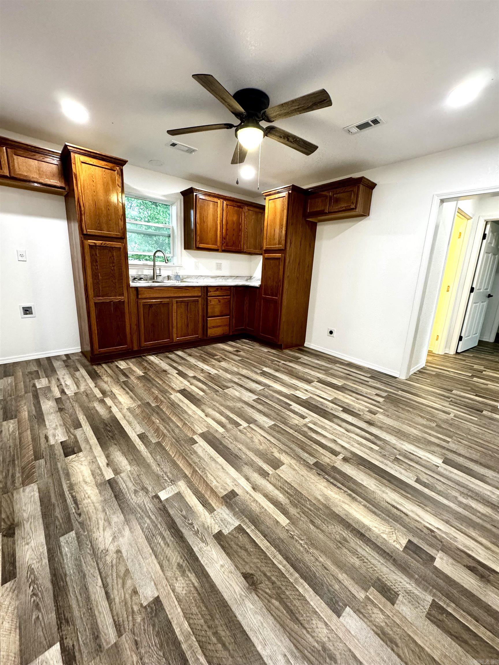 208 11Th St  Scranton, AR