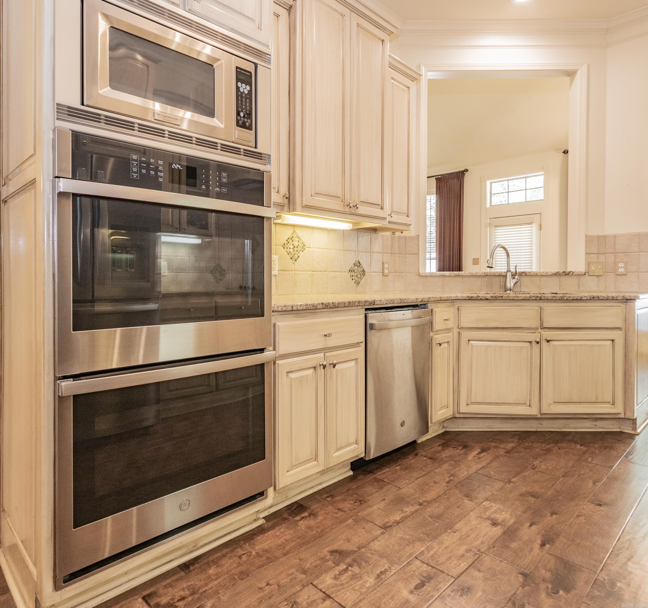 2820 Mossy Creek  Little Rock, AR