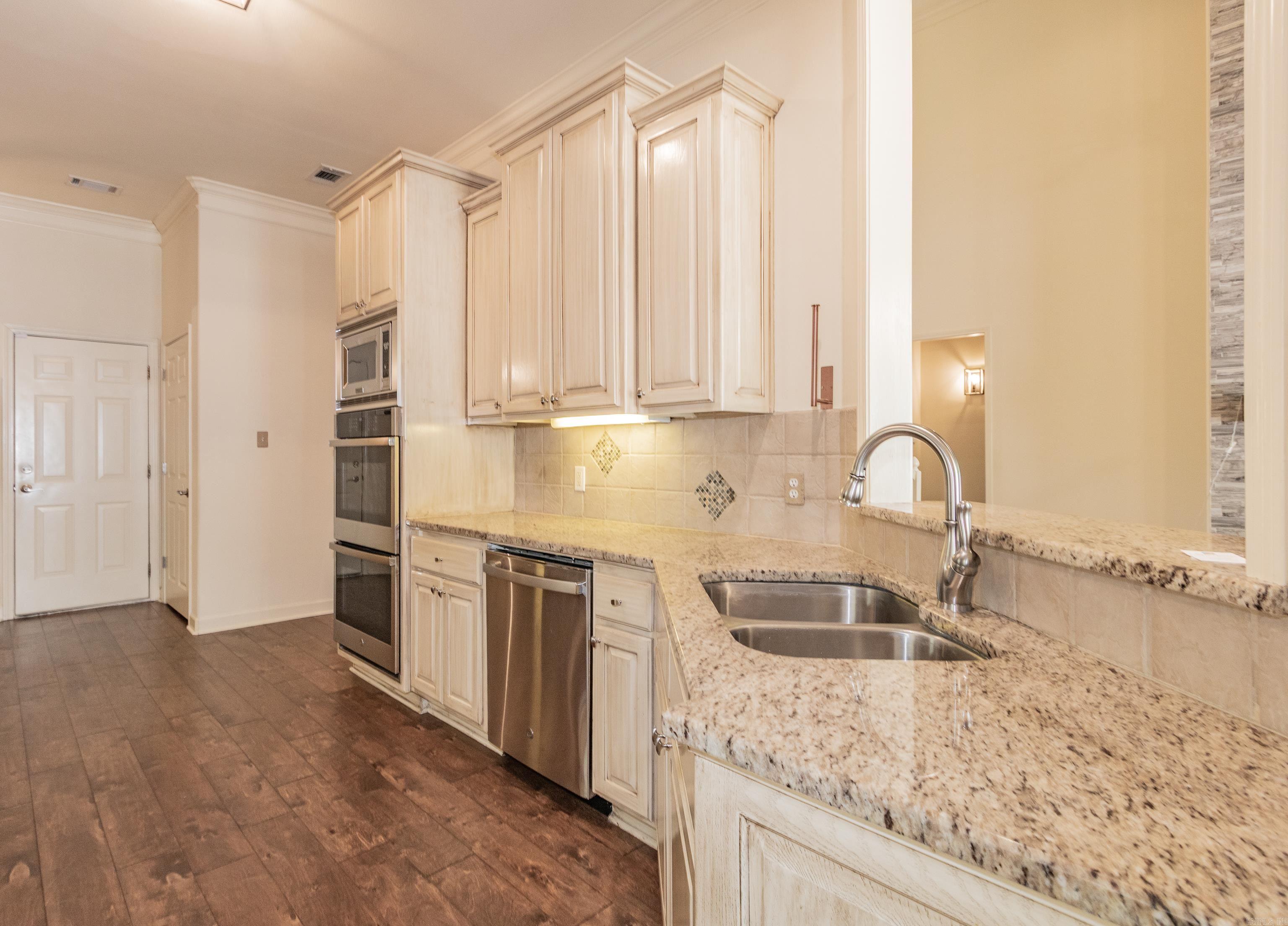 2820 Mossy Creek  Little Rock, AR