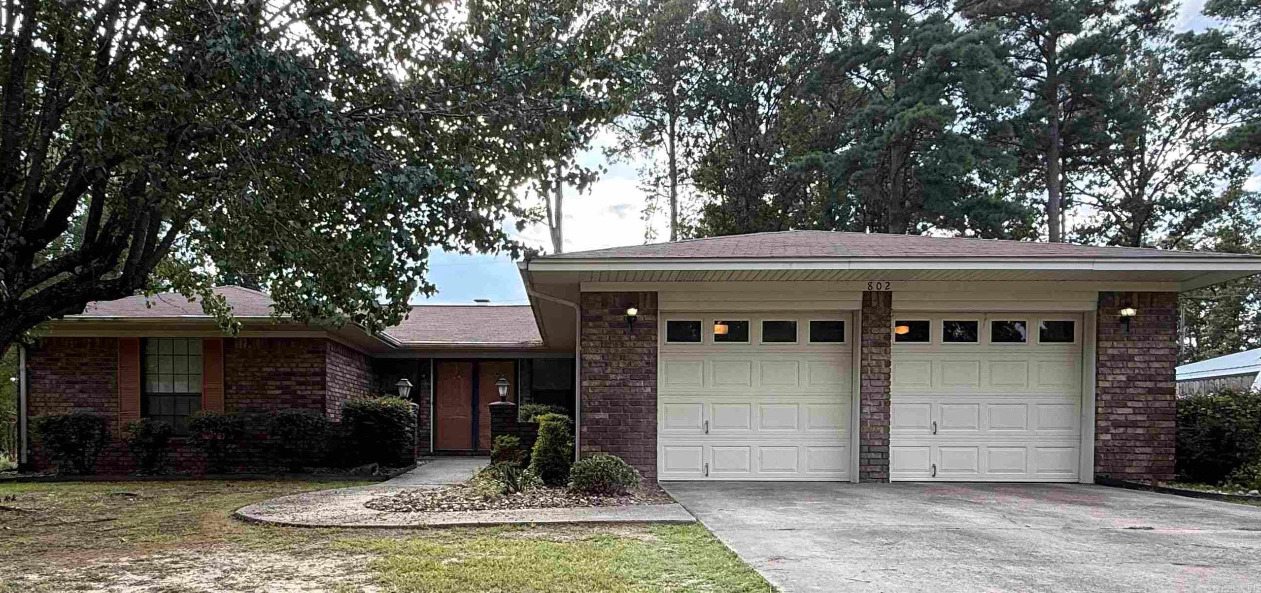 802 Meredith  White Hall, AR