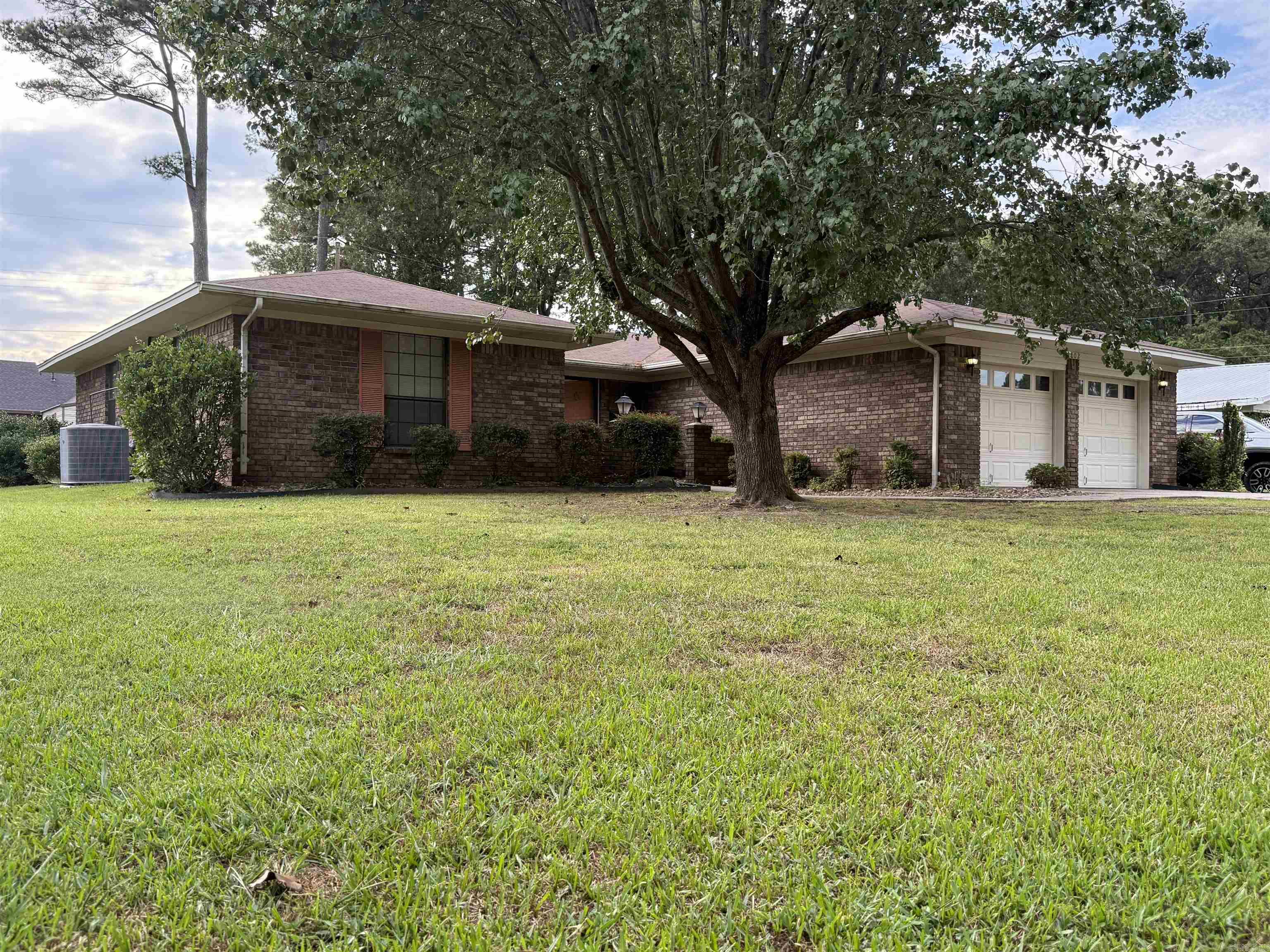 802 Meredith  White Hall, AR