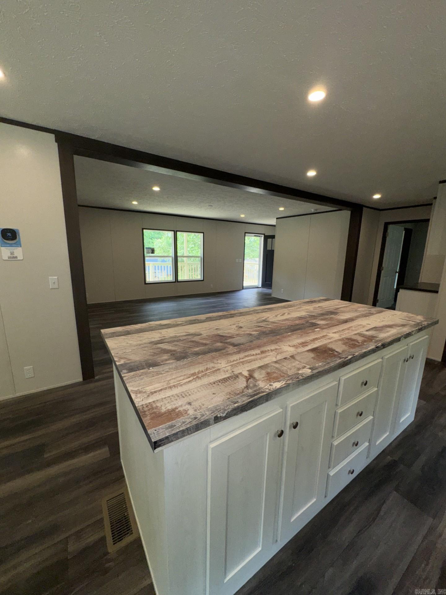 137 Parkshores circle  Hot Springs, AR
