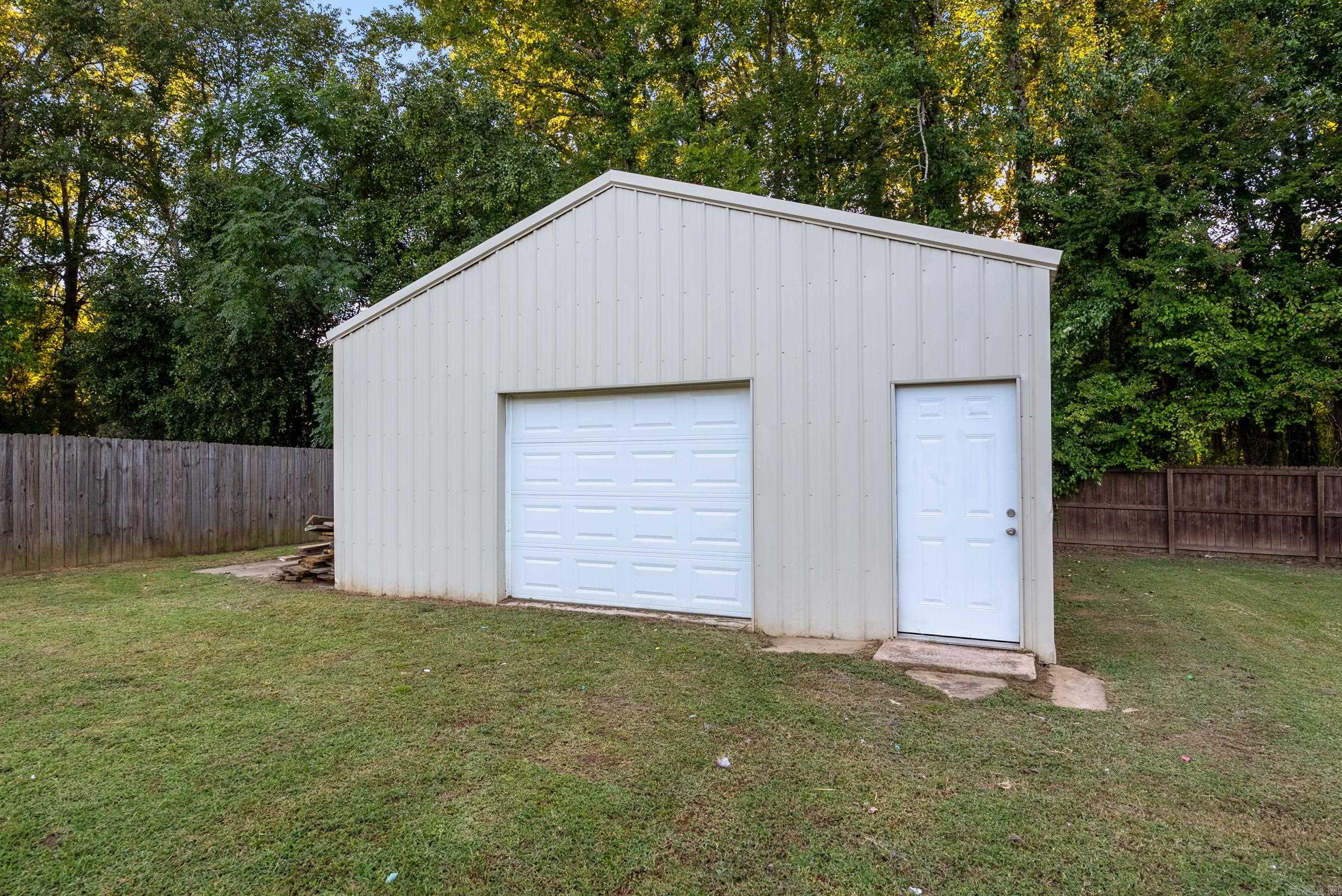104 Cedar Fence  Beebe, AR