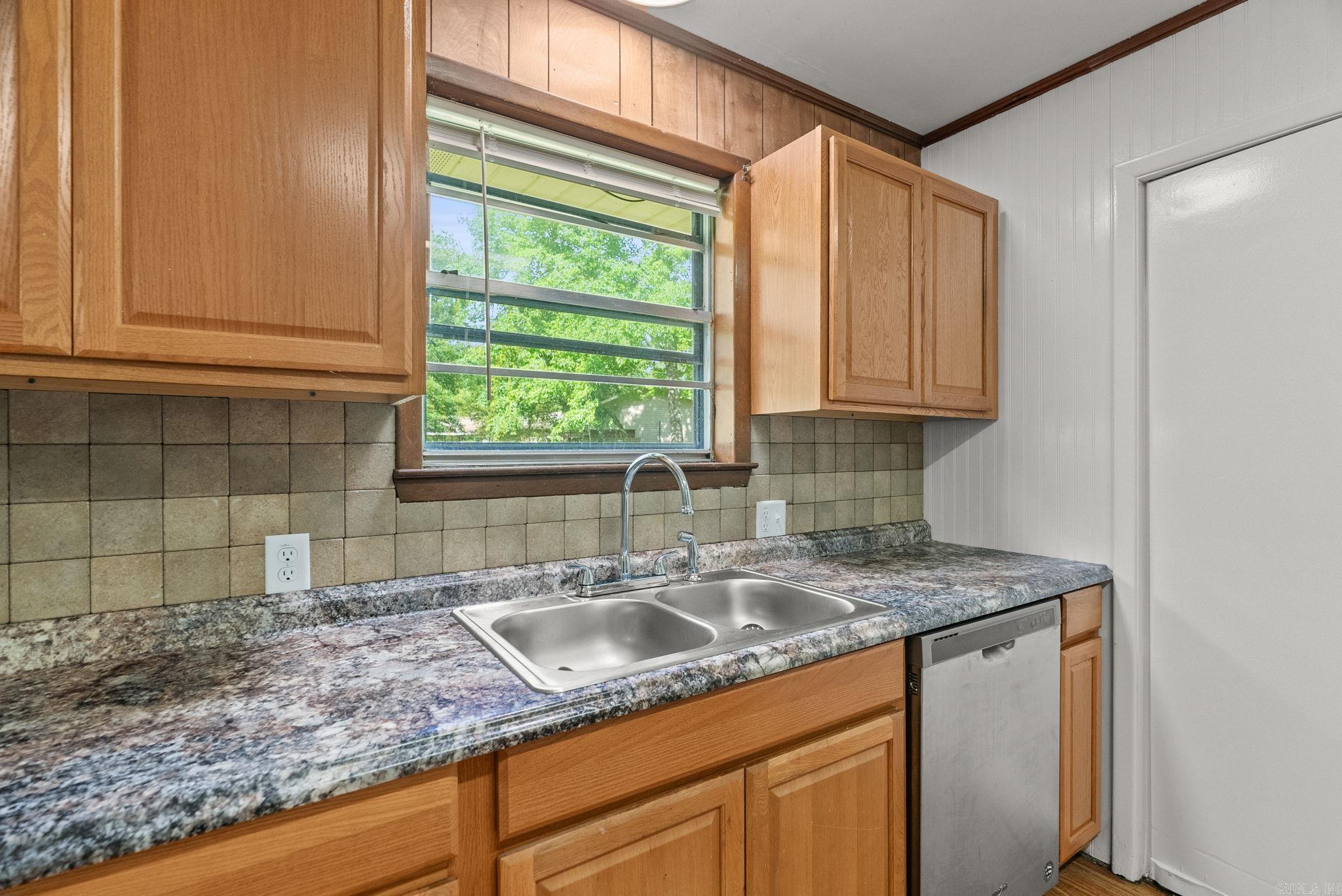 11 Lake  Greenbrier, AR