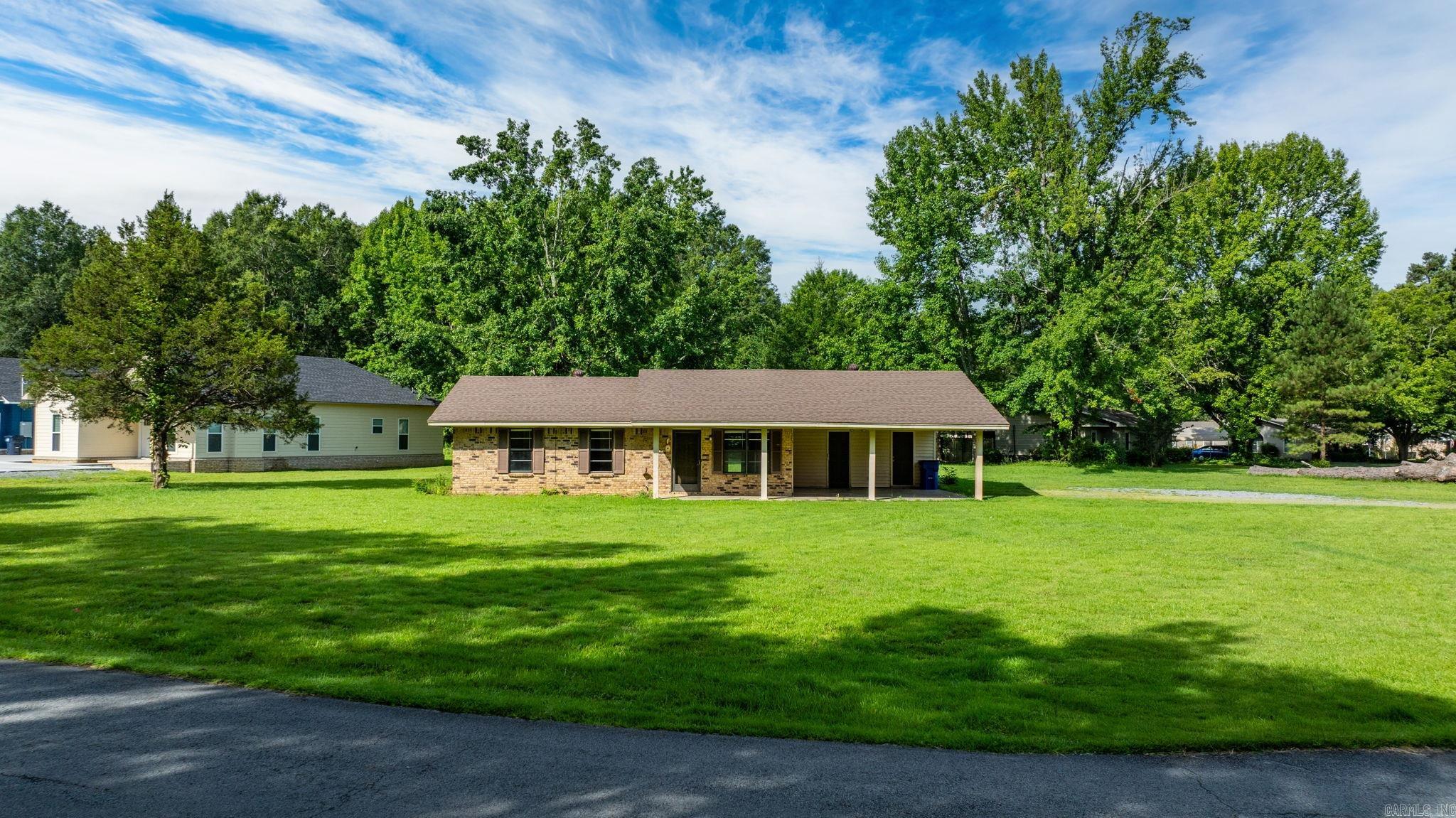 11 Lake  Greenbrier, AR