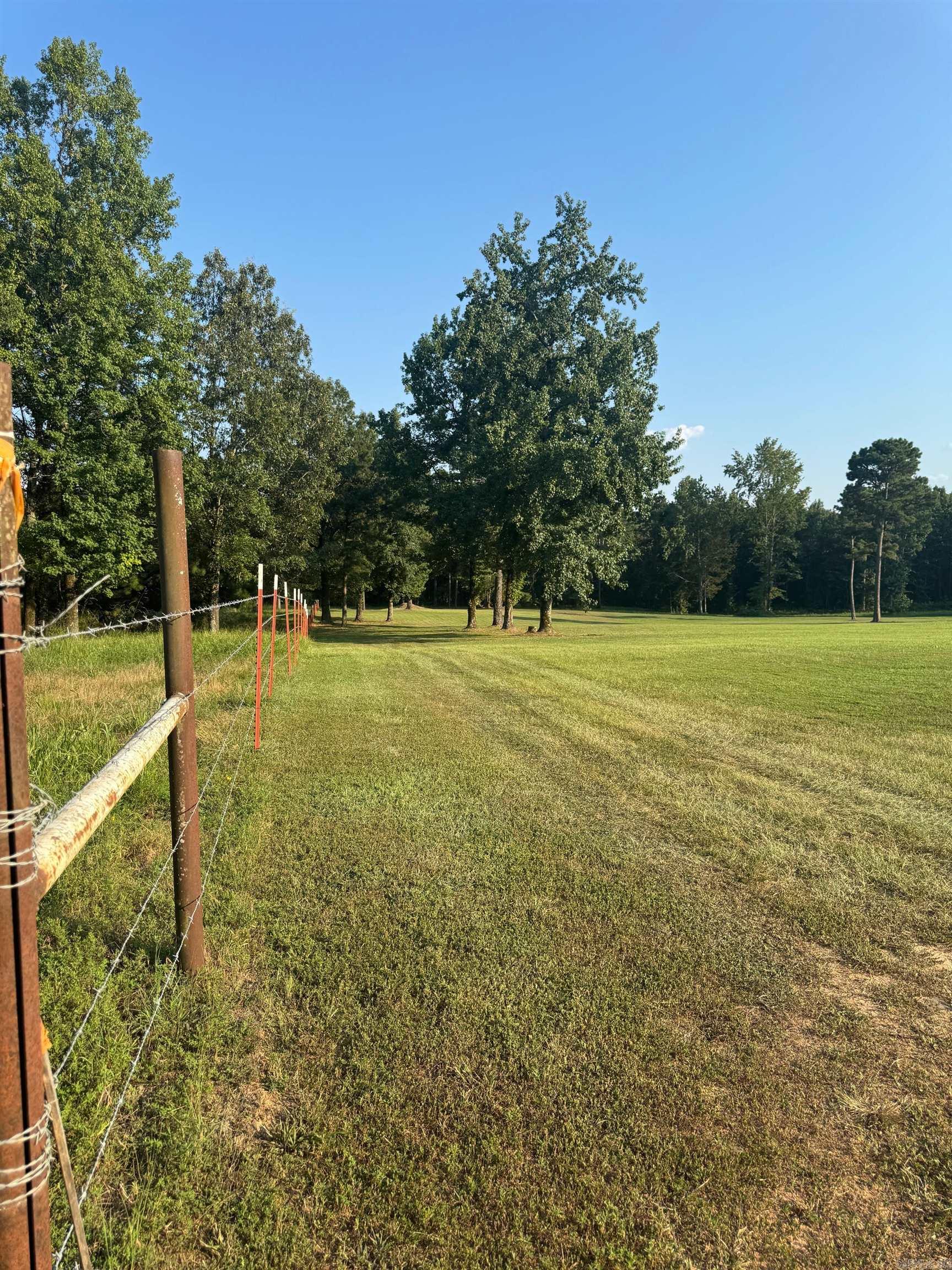000 CR 3190  Clarksville, AR