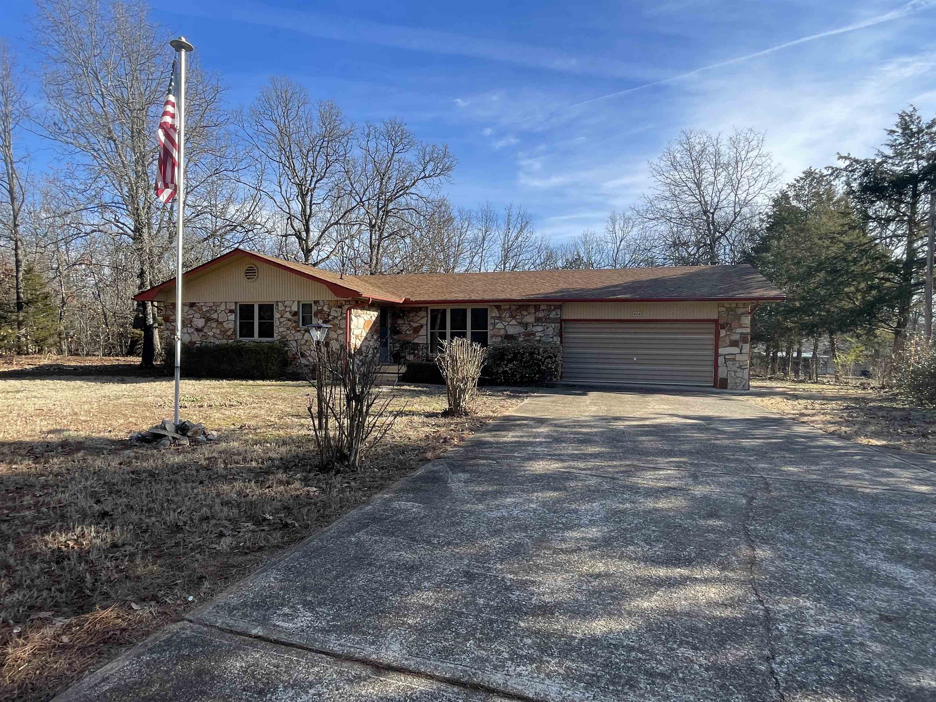 604 N Bend  Horseshoe Bend, AR