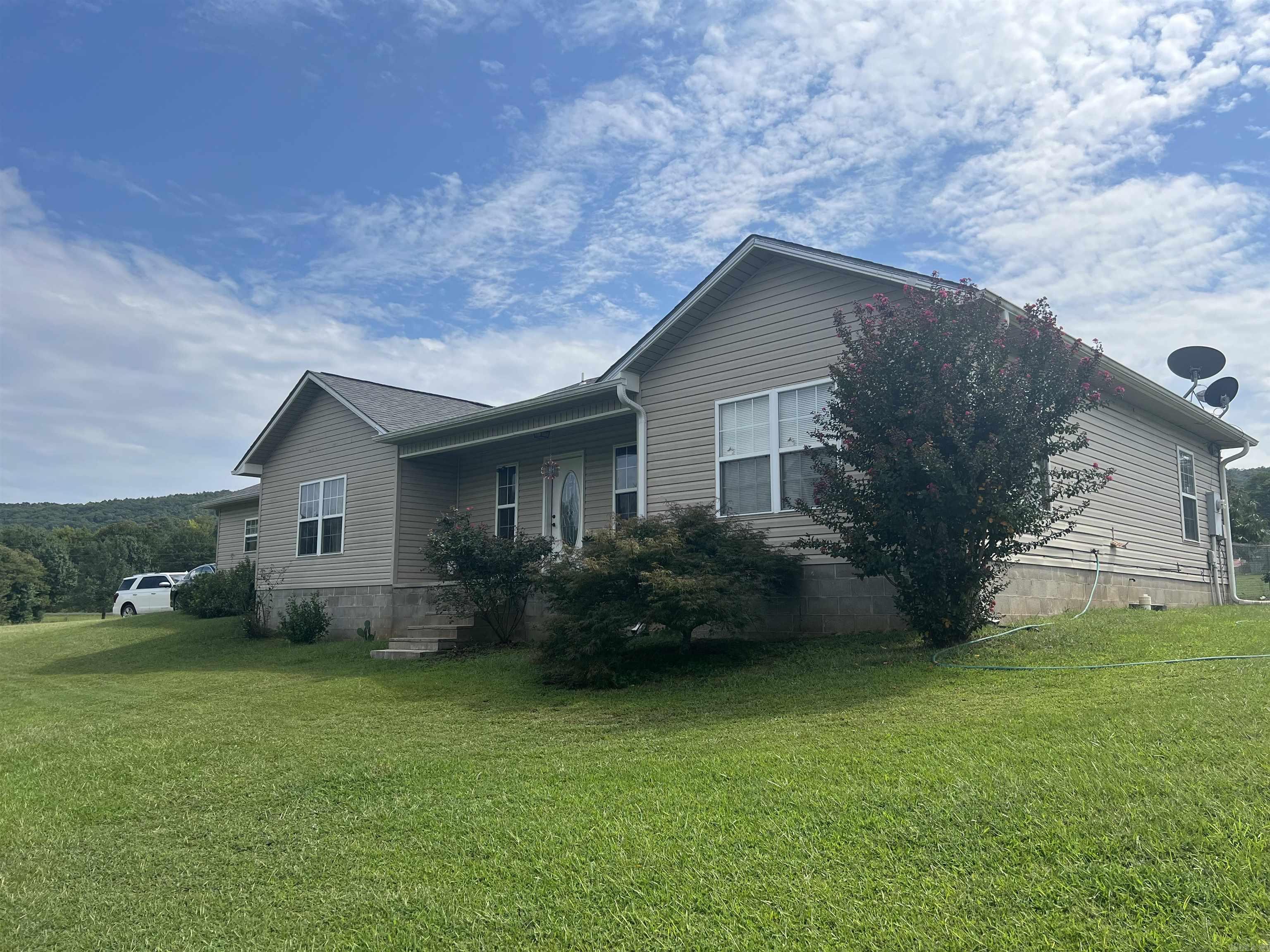 1694 Amity  Hot Springs, AR