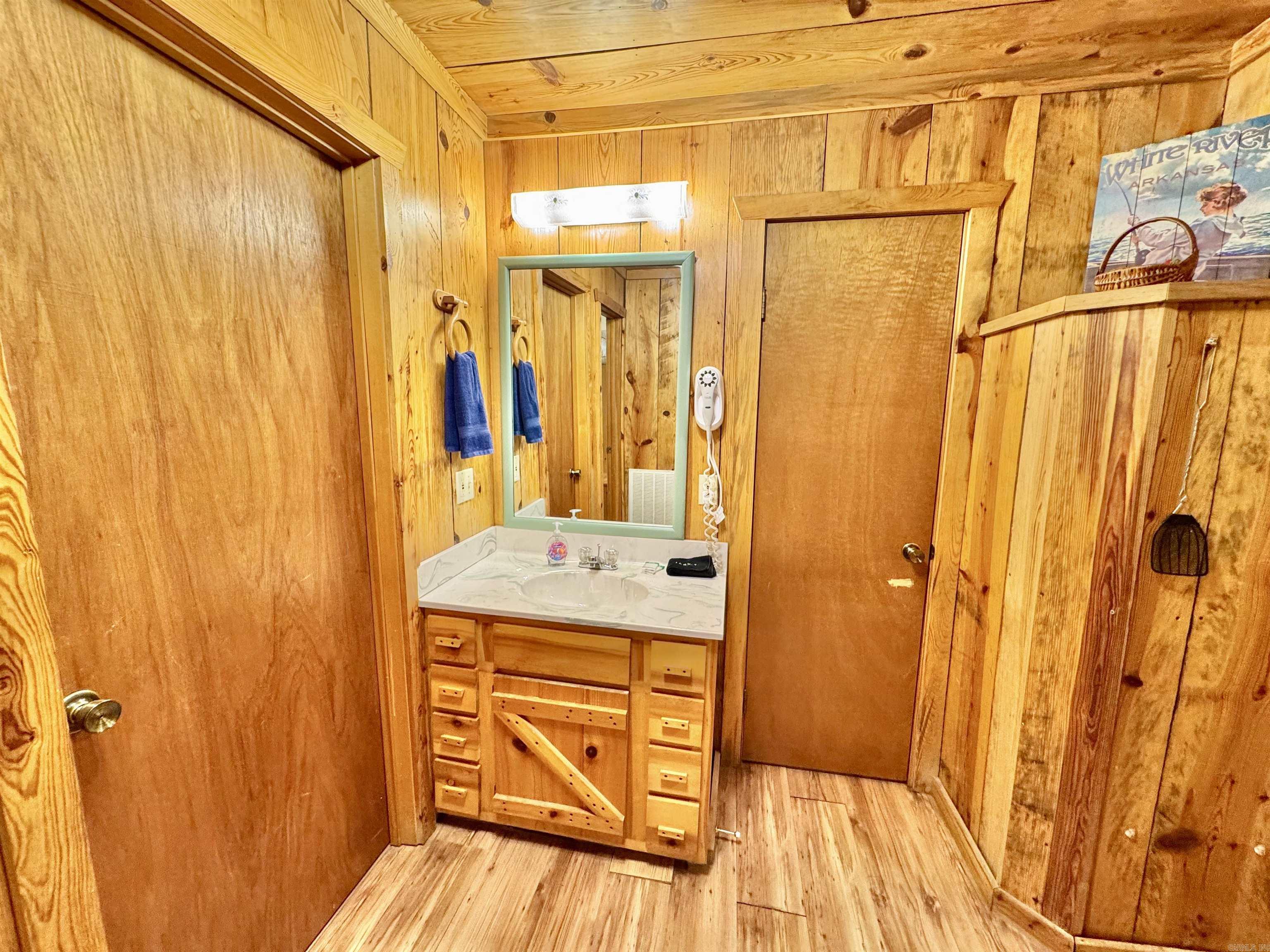 417-4 Cabin Circle  Mountain View, AR