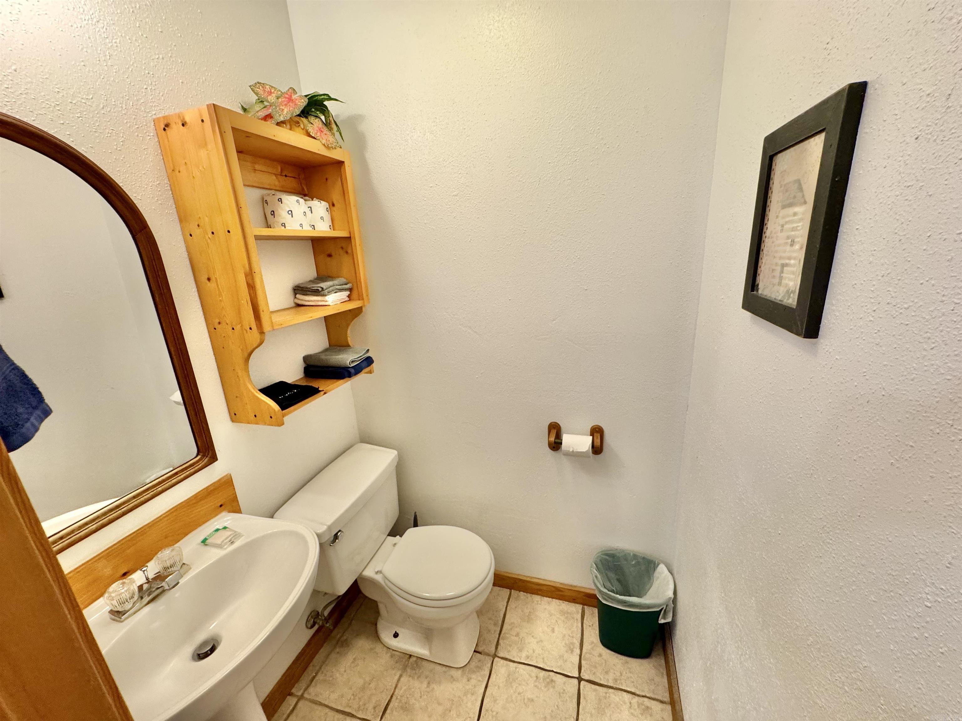 417-4 Cabin Circle  Mountain View, AR